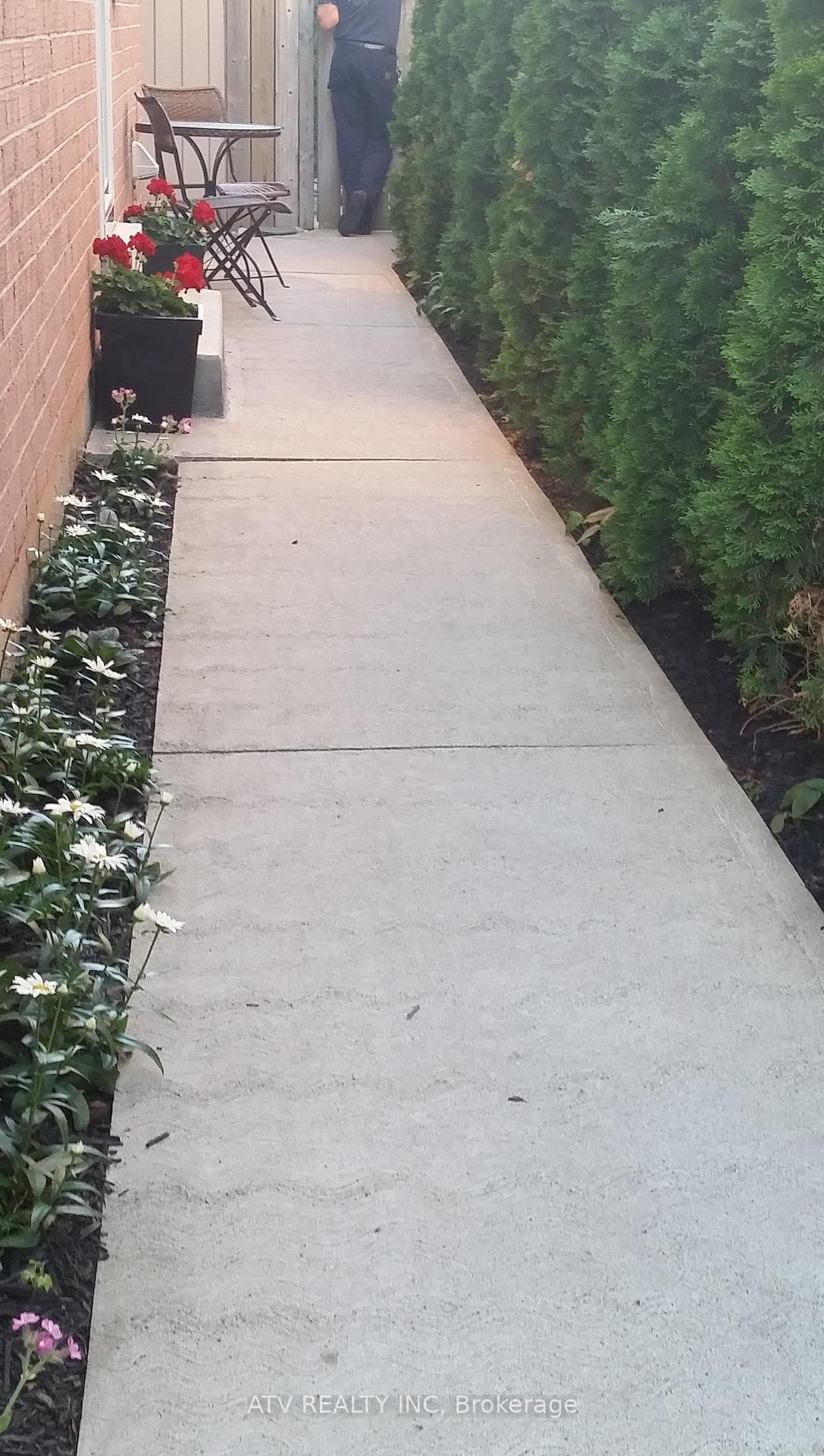 189 Ryerson Road Unit B, Oakville, ON L6H 4P7 - Photo 1