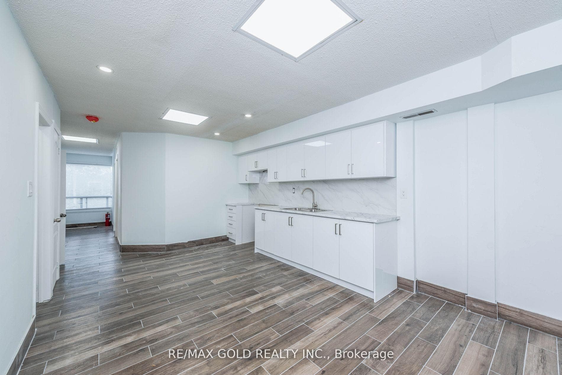 7064 Airport Road Unit 7064, Mississauga, ON L4T 2G8 - Photo 1