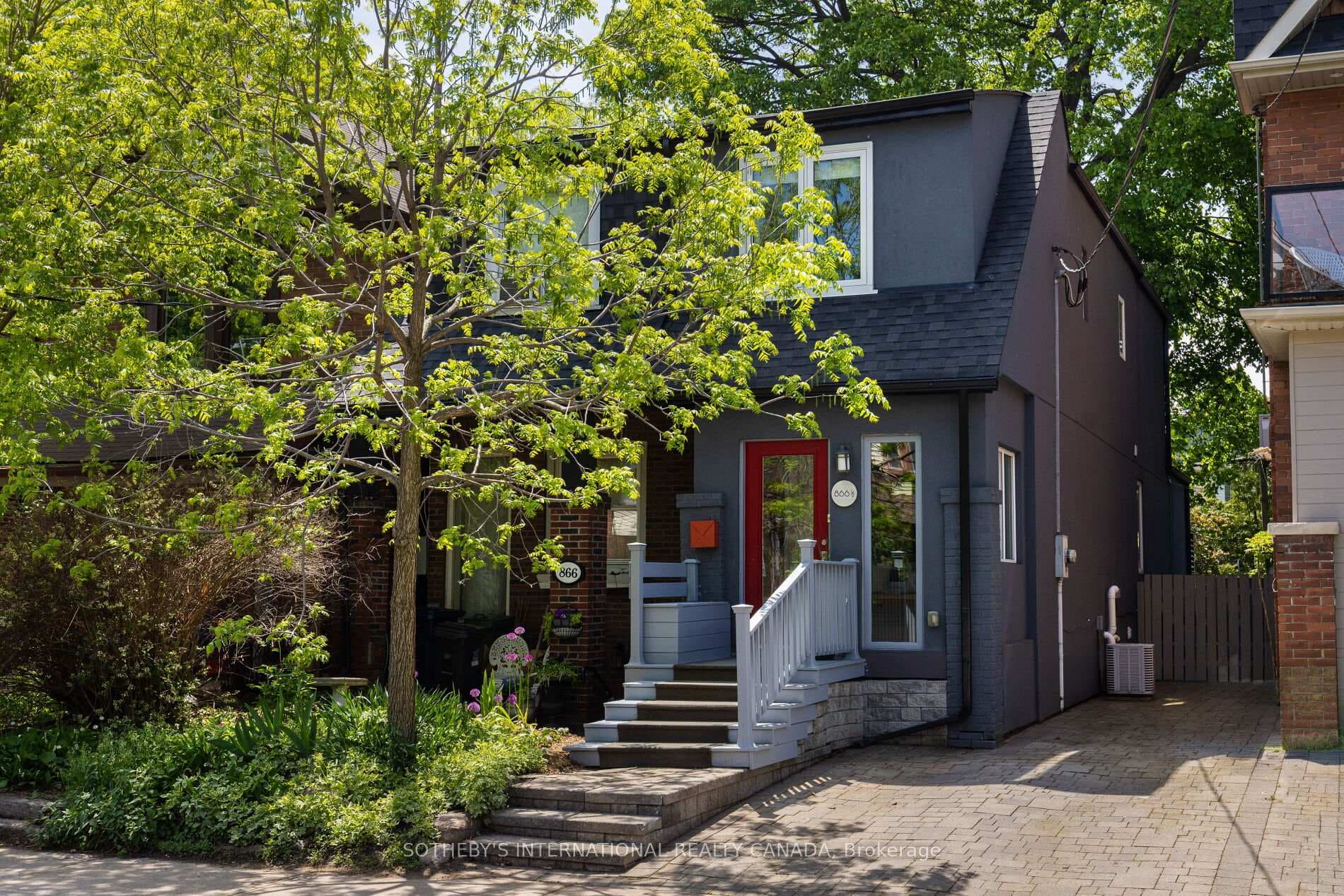 866 1/2 Carlaw Avenue, Danforth / East York, ON M4K 3L3 - Photo 1