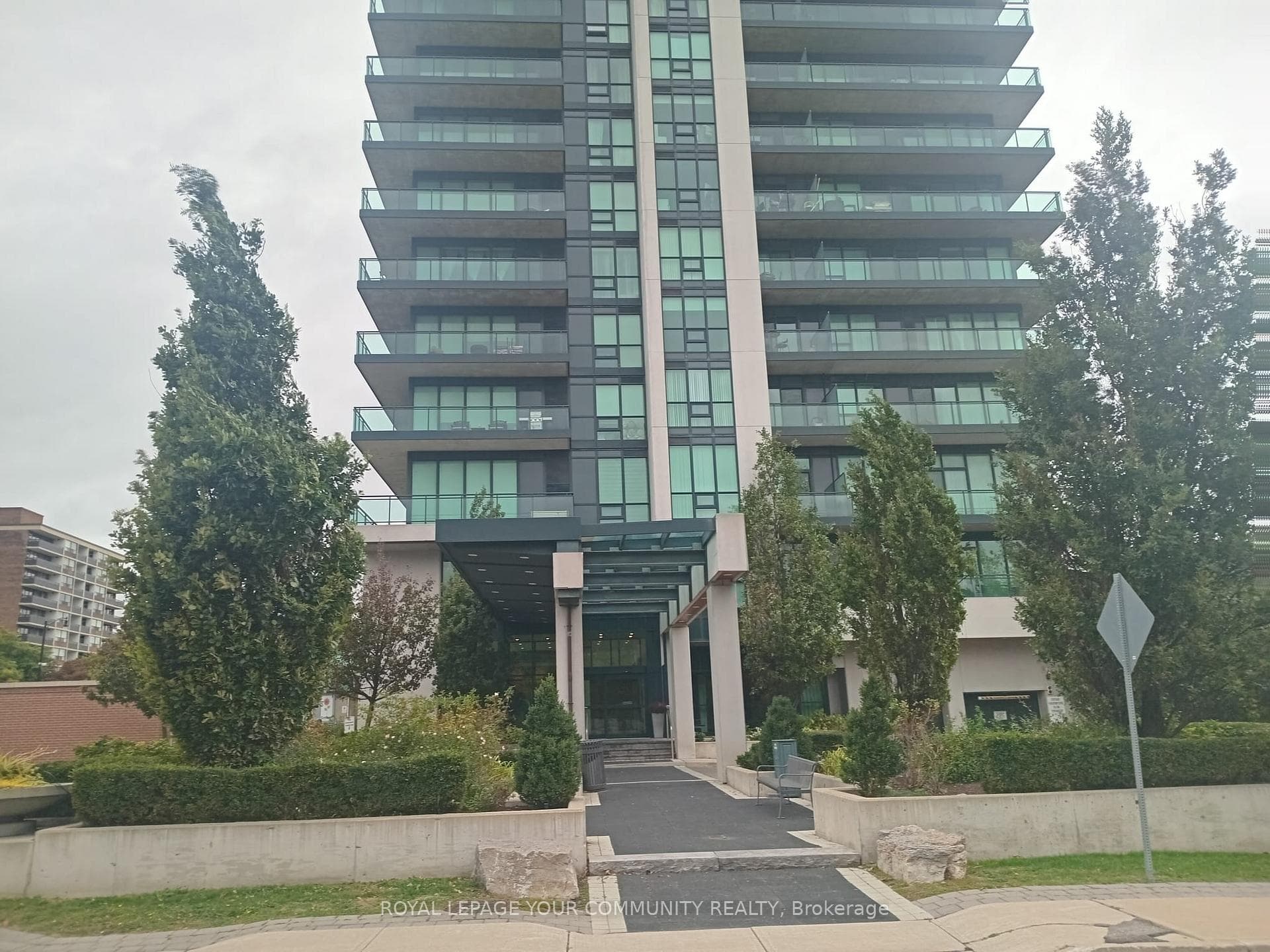 100 John Street Unit 608, Brampton, ON L6W 0A8 - Photo 1