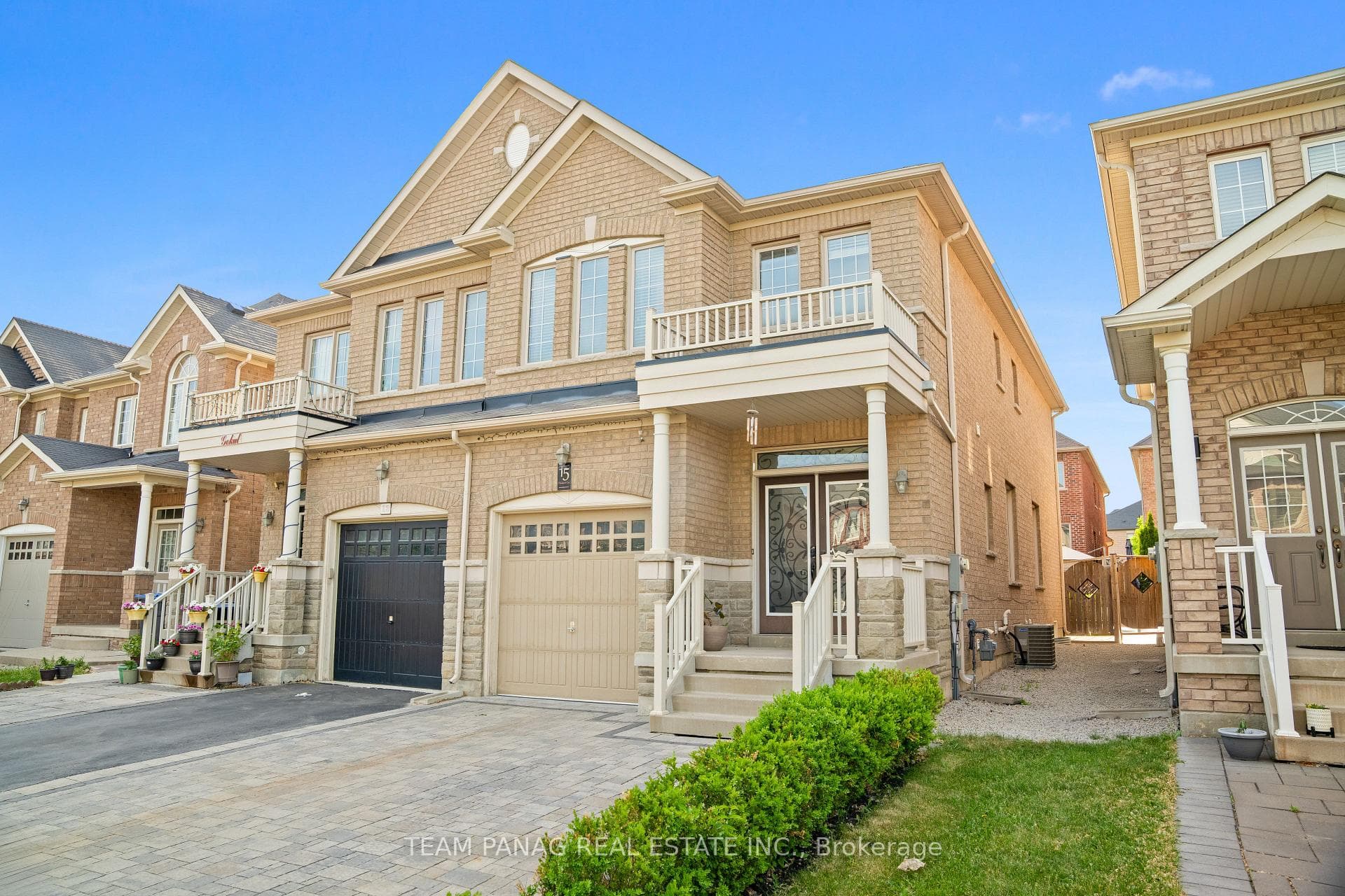 15 Vanderpool Crescent, Brampton, ON L6P 3W9 - Photo 1