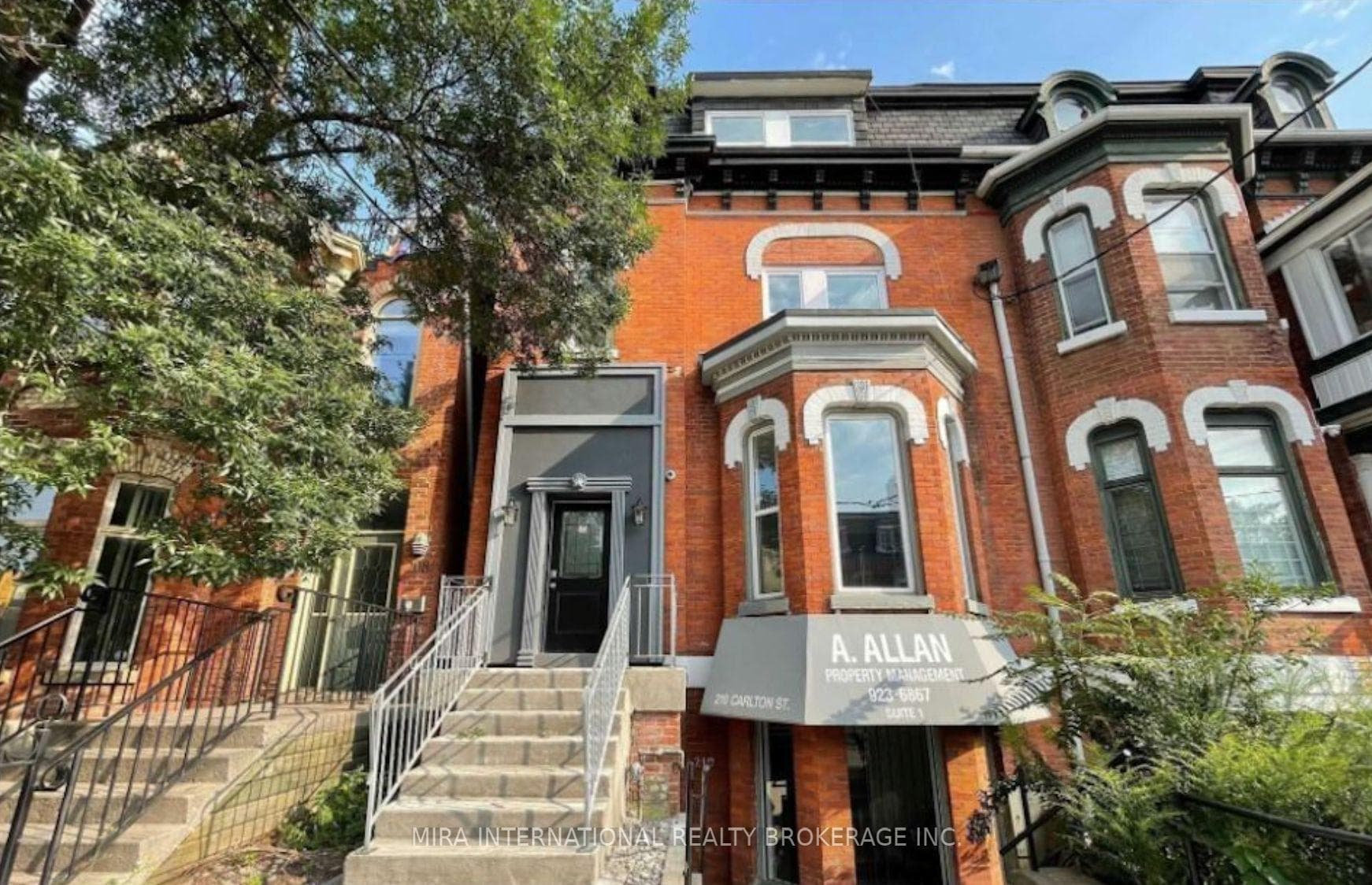 210 Carlton Street Unit 301, Toronto C08
