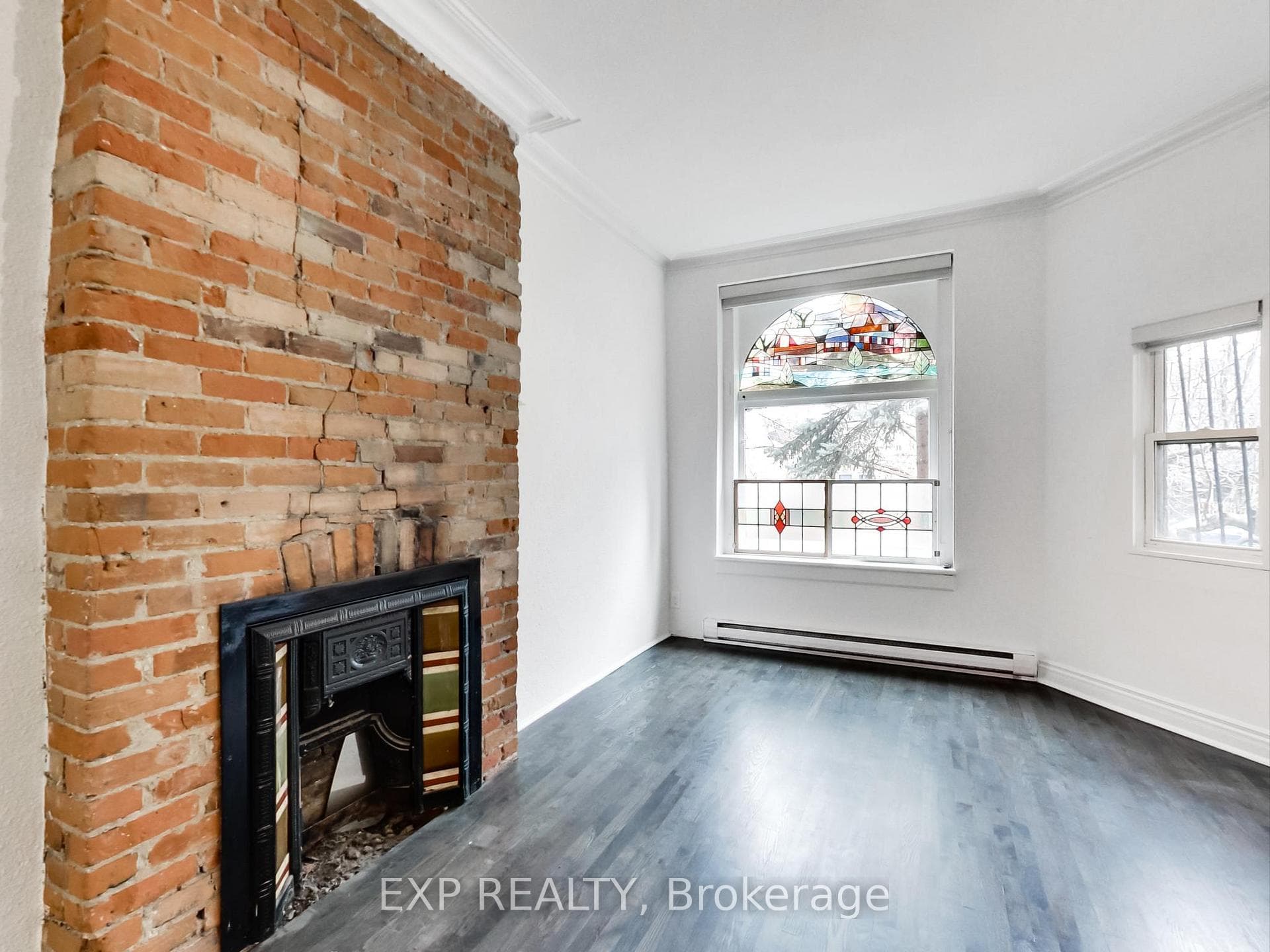 38 River Street Unit Unit #1, Regent Park / Cabbagetown / St. James Town, ON M5A 3N9 - Photo 1