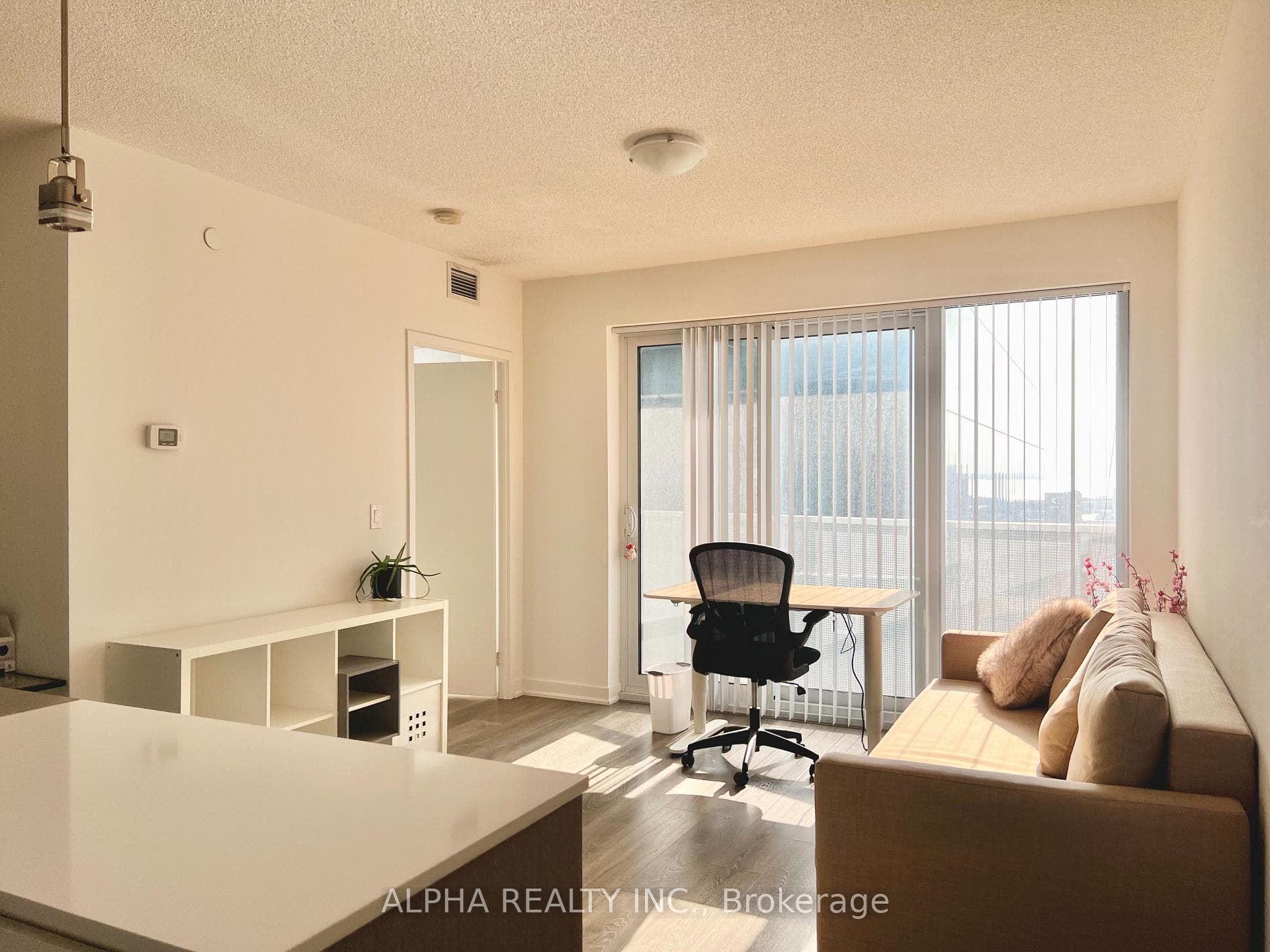 100 Harbour Street Unit 3201, Downtown Toronto / Waterfront, ON M5J 0B5 - Photo 1