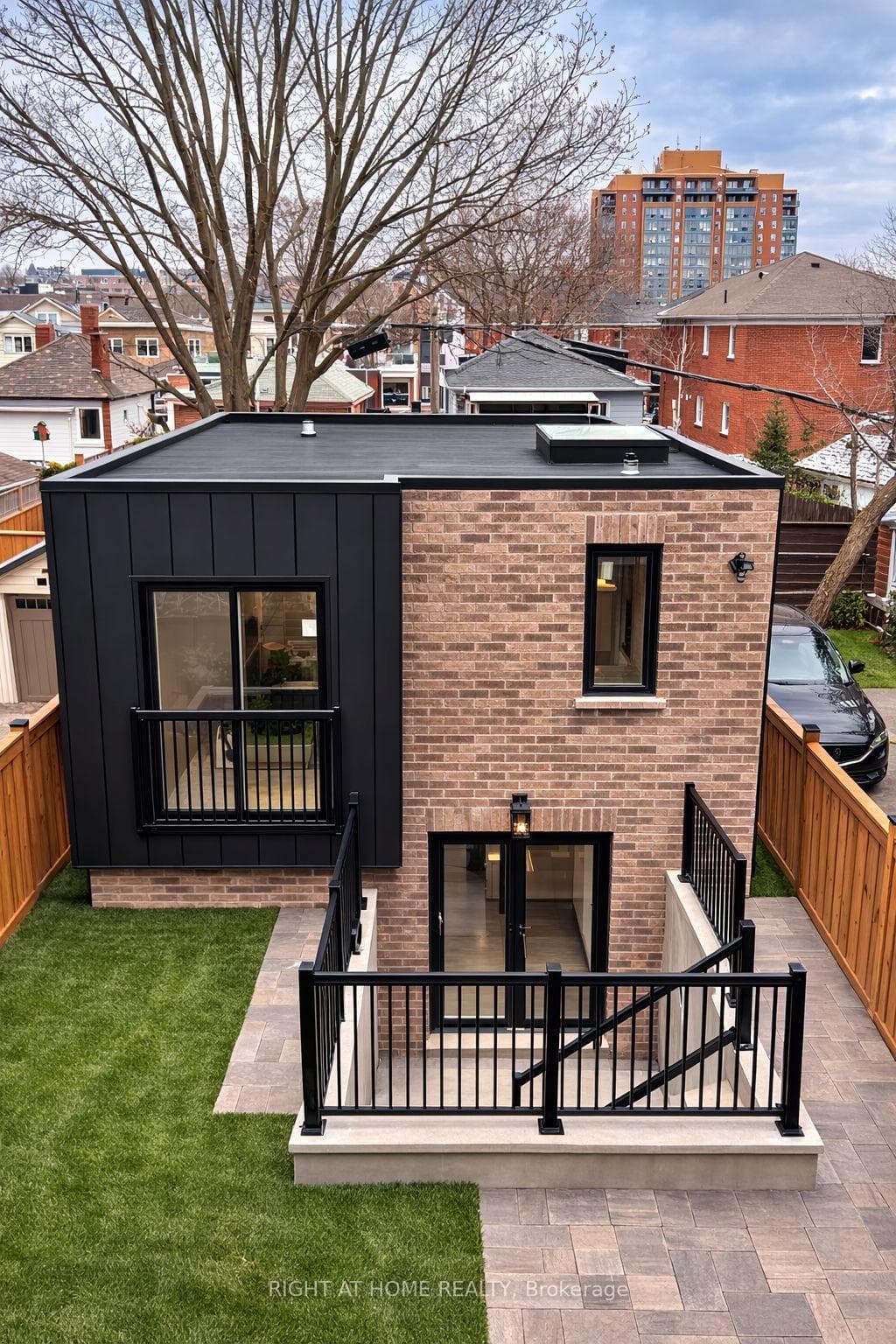 39 Fifteenth Street Unit 4 (Garden Suite), Liberty Village / Parkdale / South Parkdale, ON M8V 3J3 - Photo 1