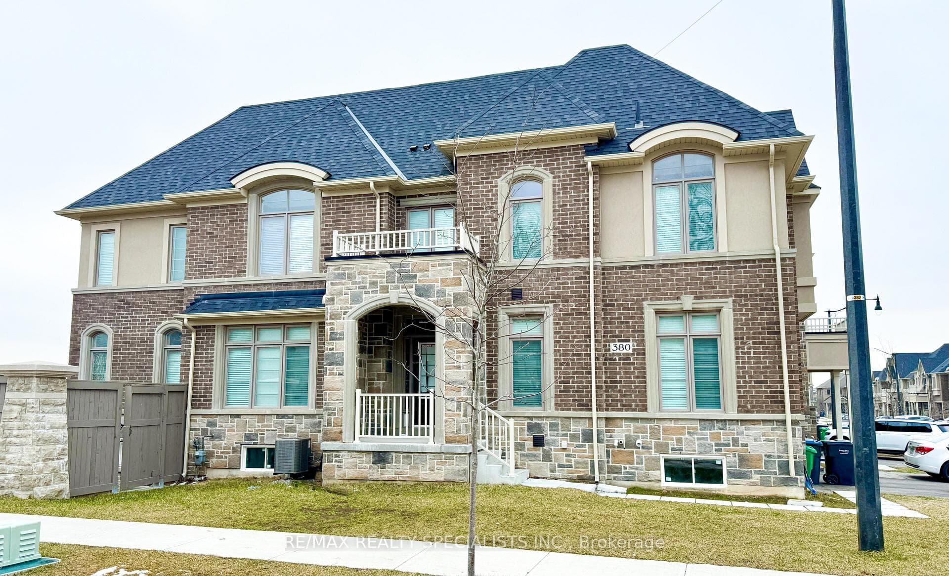 380 Rivermont Road, Brampton