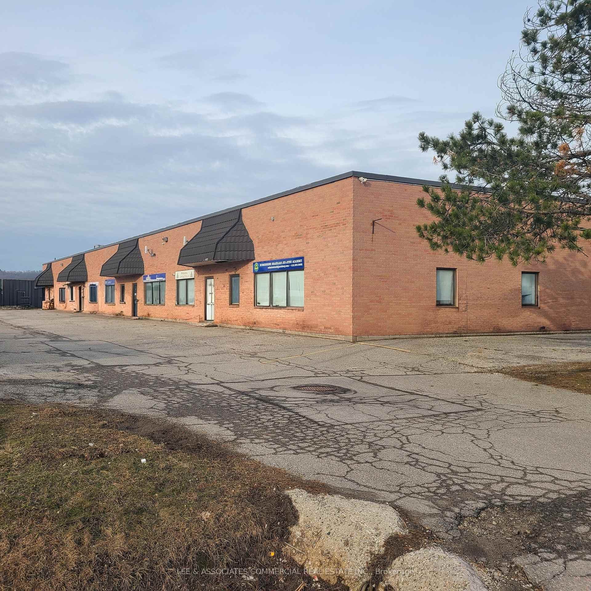 400 Morobel Drive, Milton, ON L9T 4N6 - Photo 1