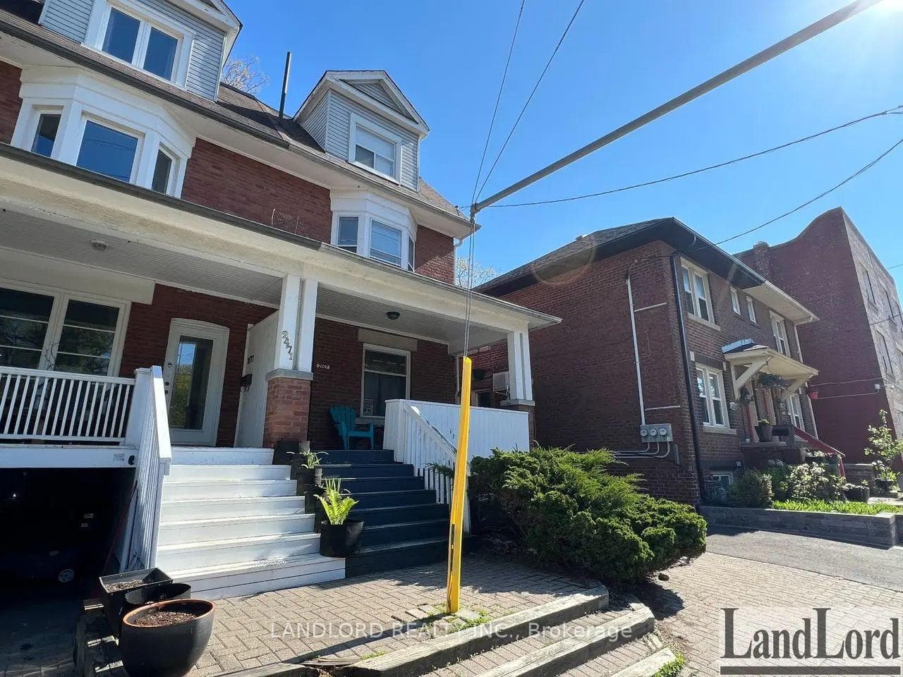 2469 Queen Street Unit 5, The Beaches / Upper Beaches, ON M4E 1H8 - Photo 1