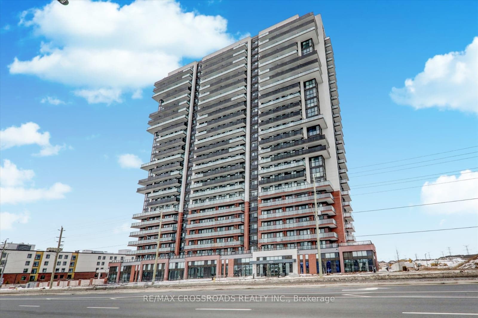 2550 Simcoe Street Unit 1021, Oshawa, ON L1L 0R5 - Photo 1