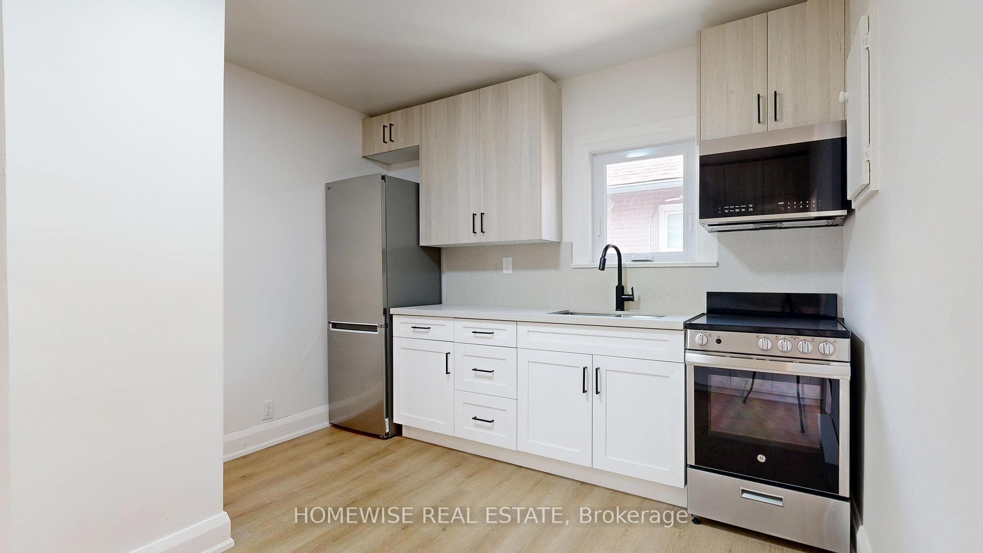 1214 Avenue Road Unit 2, Toronto C04
