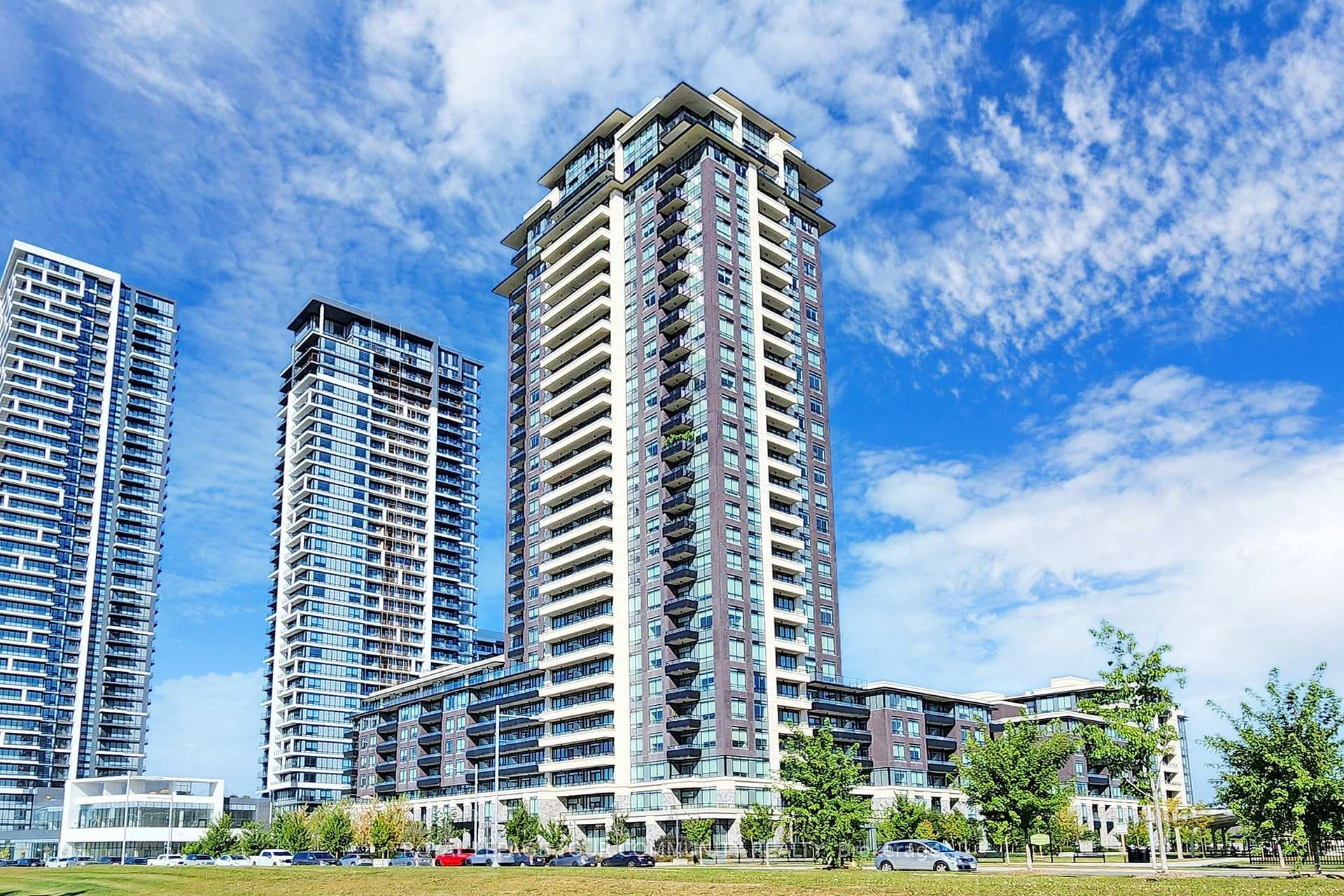 15 Water Walk Drive Unit 312, Markham