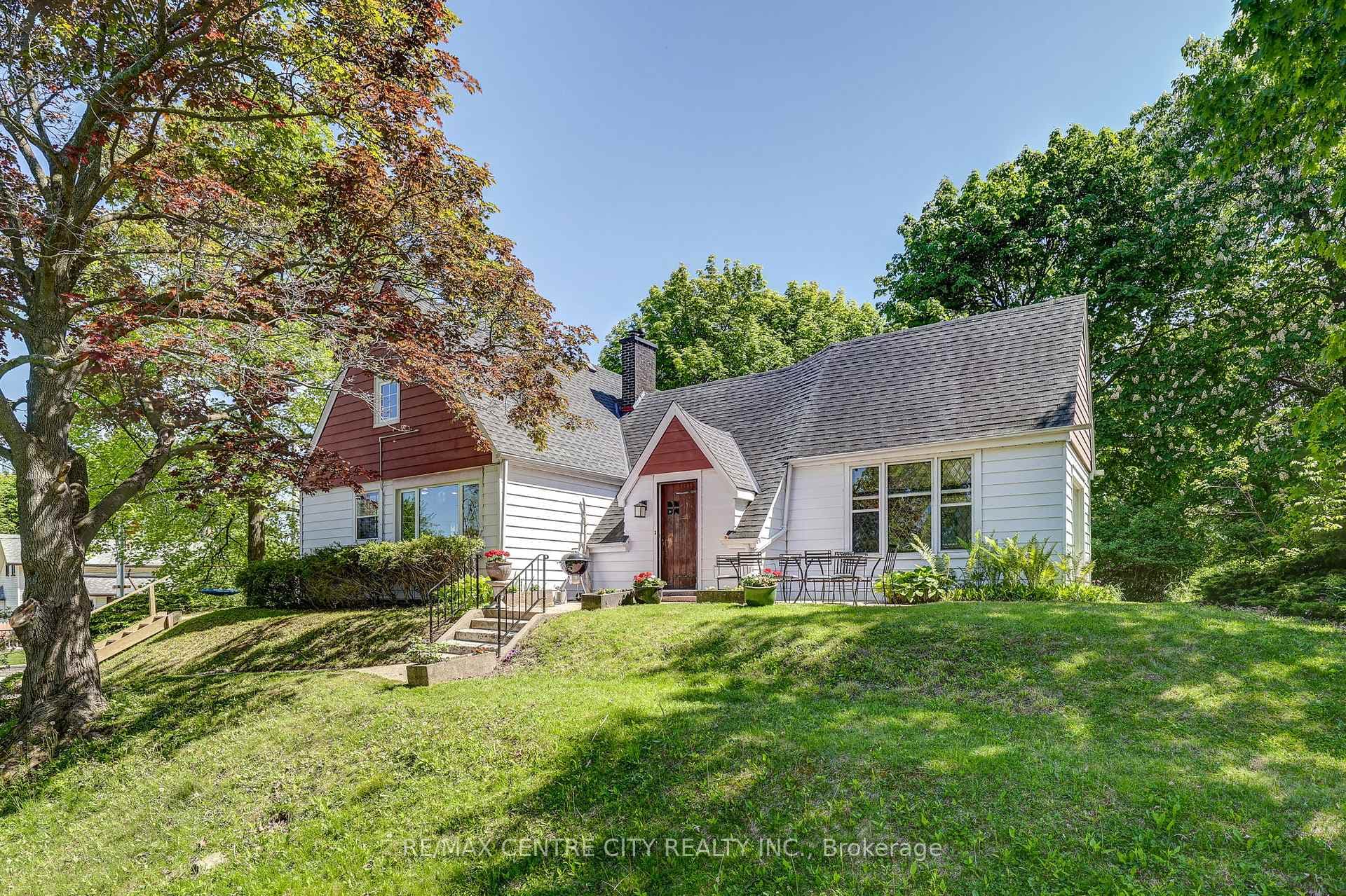 4491 East Road, Central Elgin, ON N5L 1A7 - Photo 1