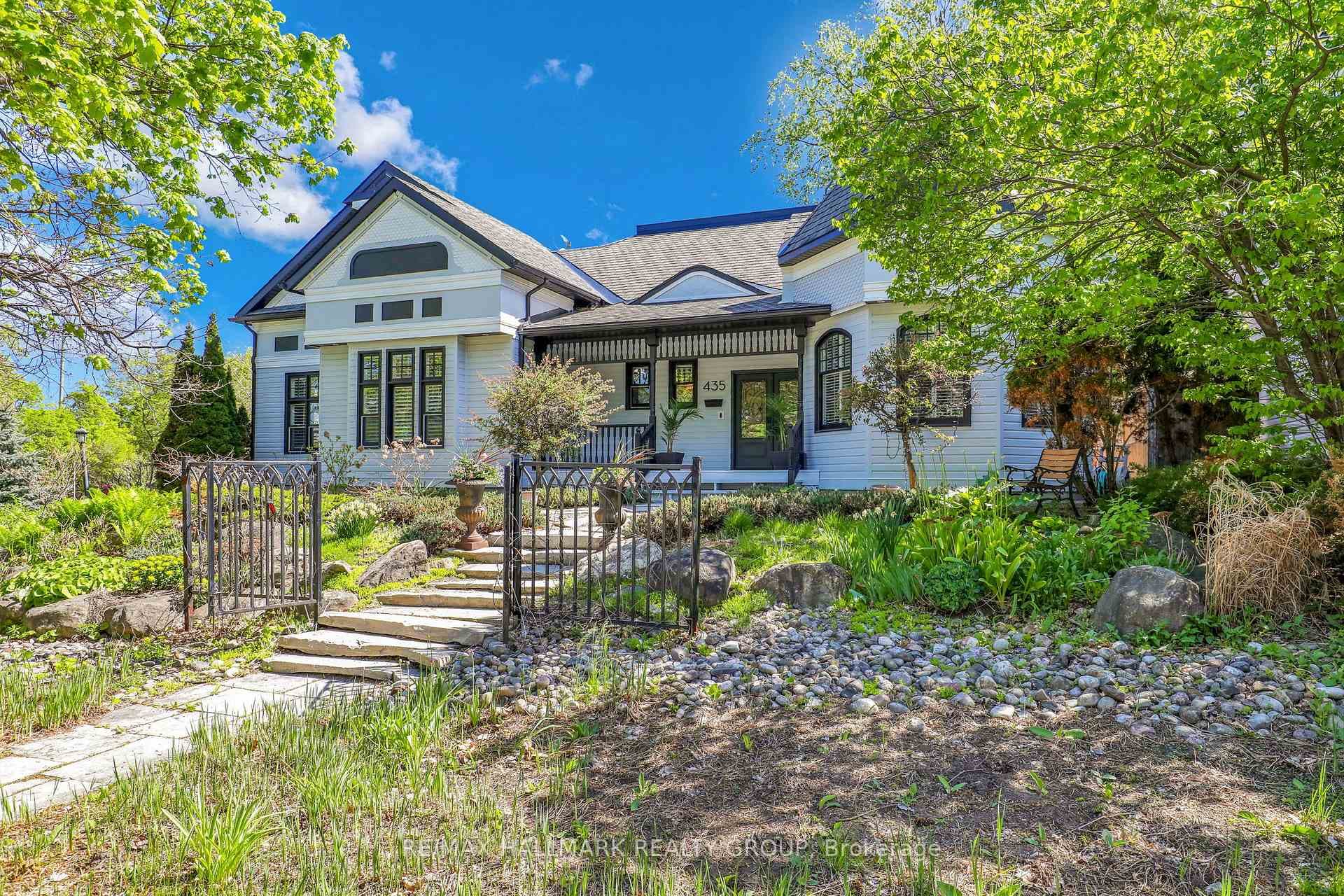 435 Westminster Avenue, Carlingwood - Westboro and Area, ON K2A 2T7 - Photo 1