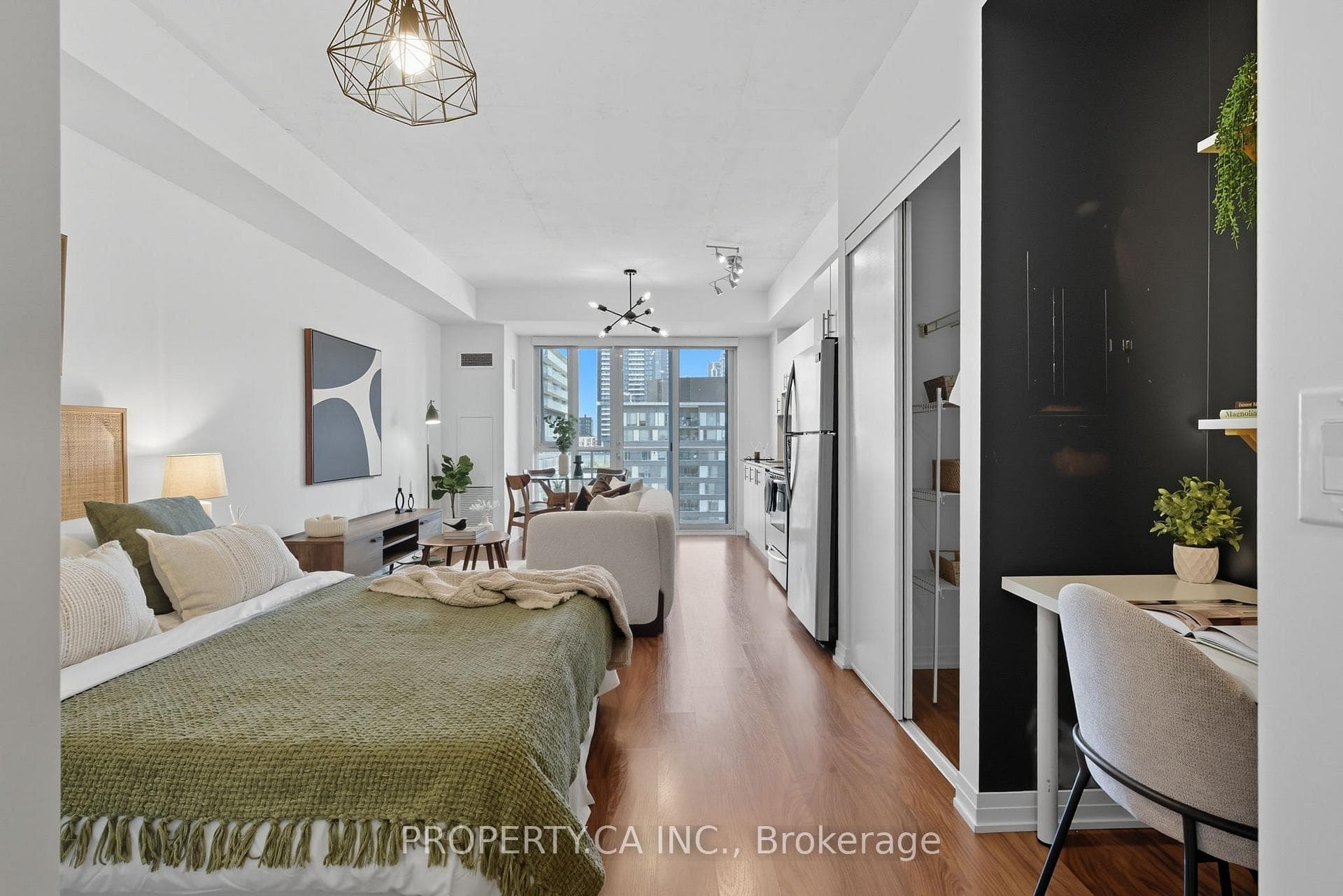 25 Cole Street Unit 720, Regent Park / Cabbagetown / St. James Town