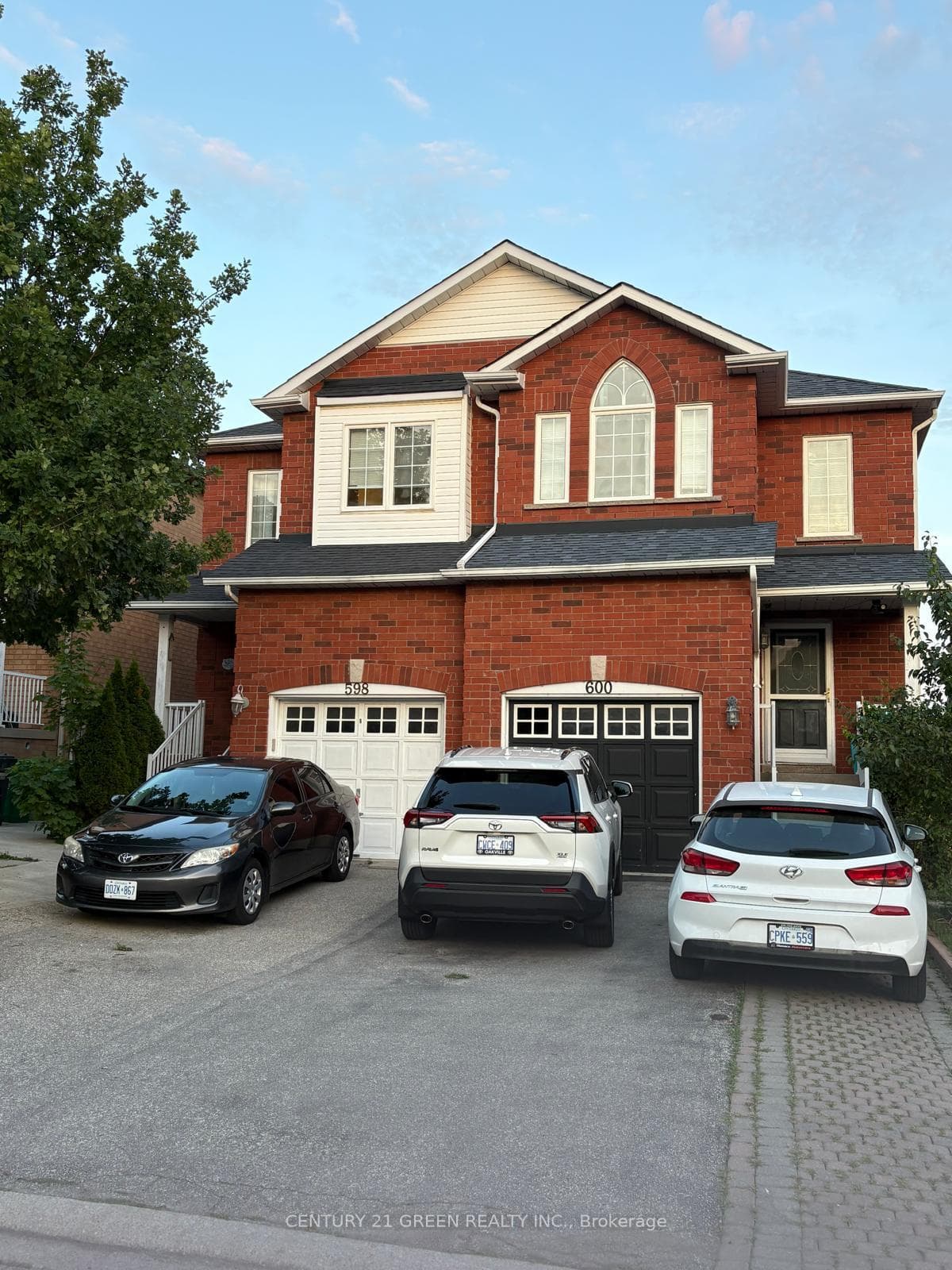 598 Dolly Bird Lane Unit BSMT, Mississauga, ON L5W 1G7 - Photo 1