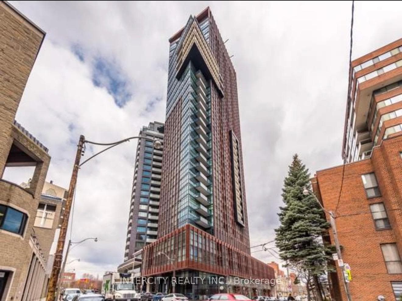 32 Davenport Road Unit 1802, Annex / Yorkville / Summerhill, ON M5R 1H3 - Photo 1