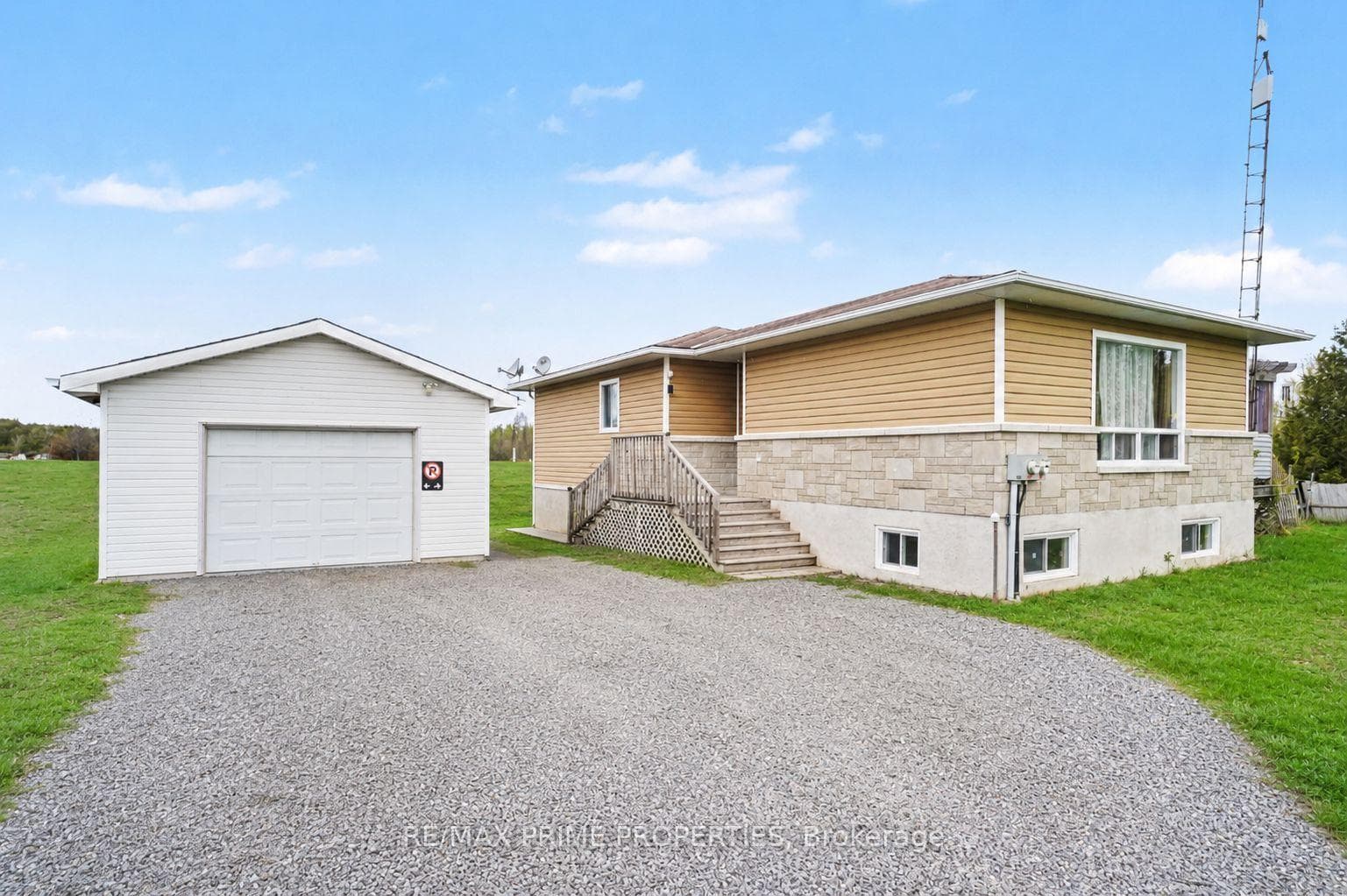 1110 Hyndman Road, Edwardsburgh/Cardinal