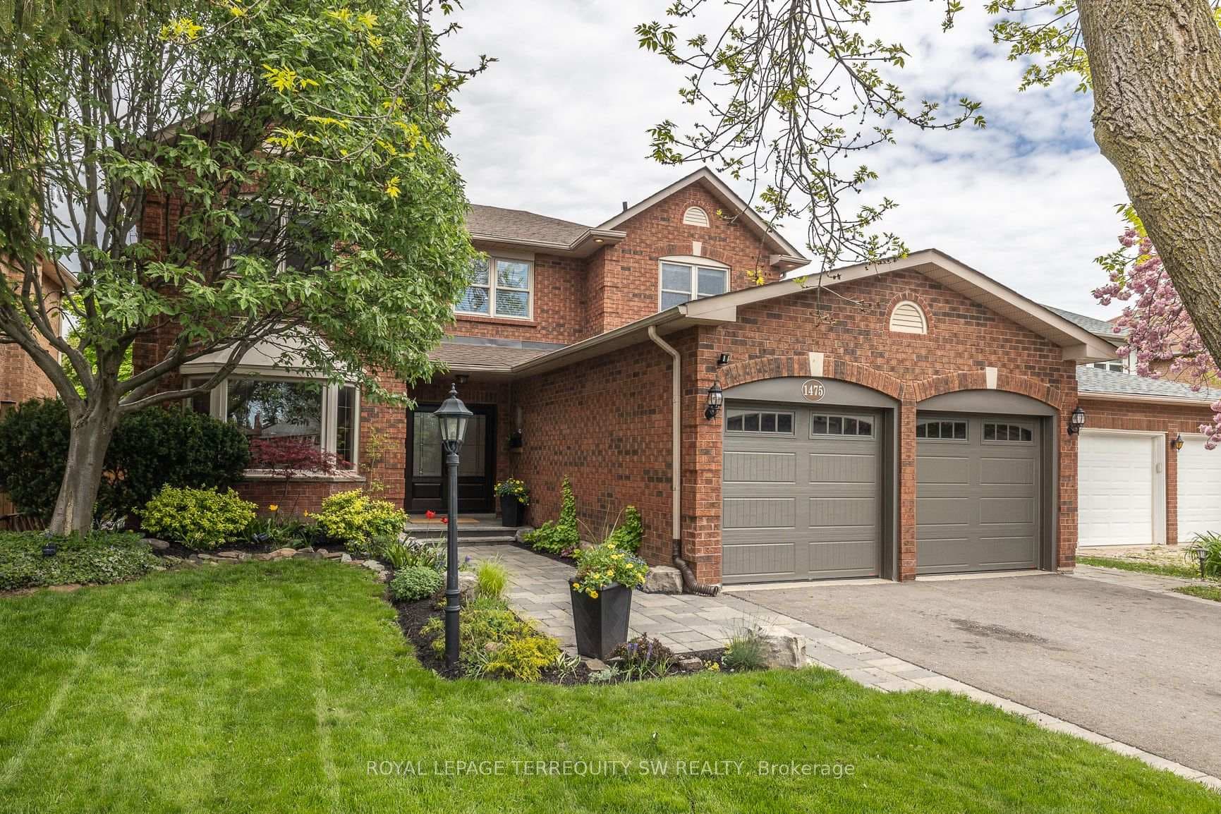 1475 Stoneybrook Trail, Oakville