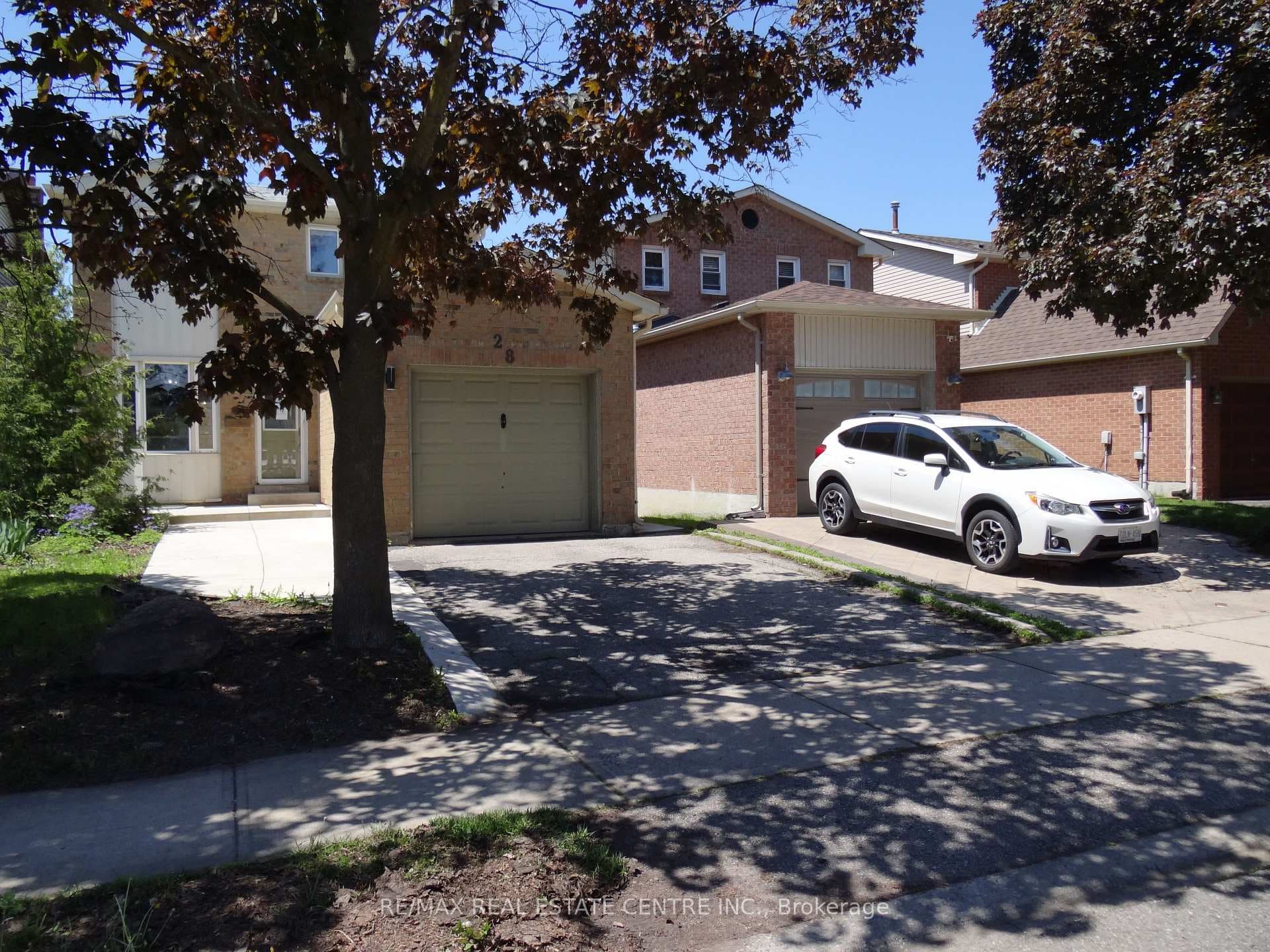 28 Rawling Crescent, Brampton, ON L6Z 1N8 - Photo 1