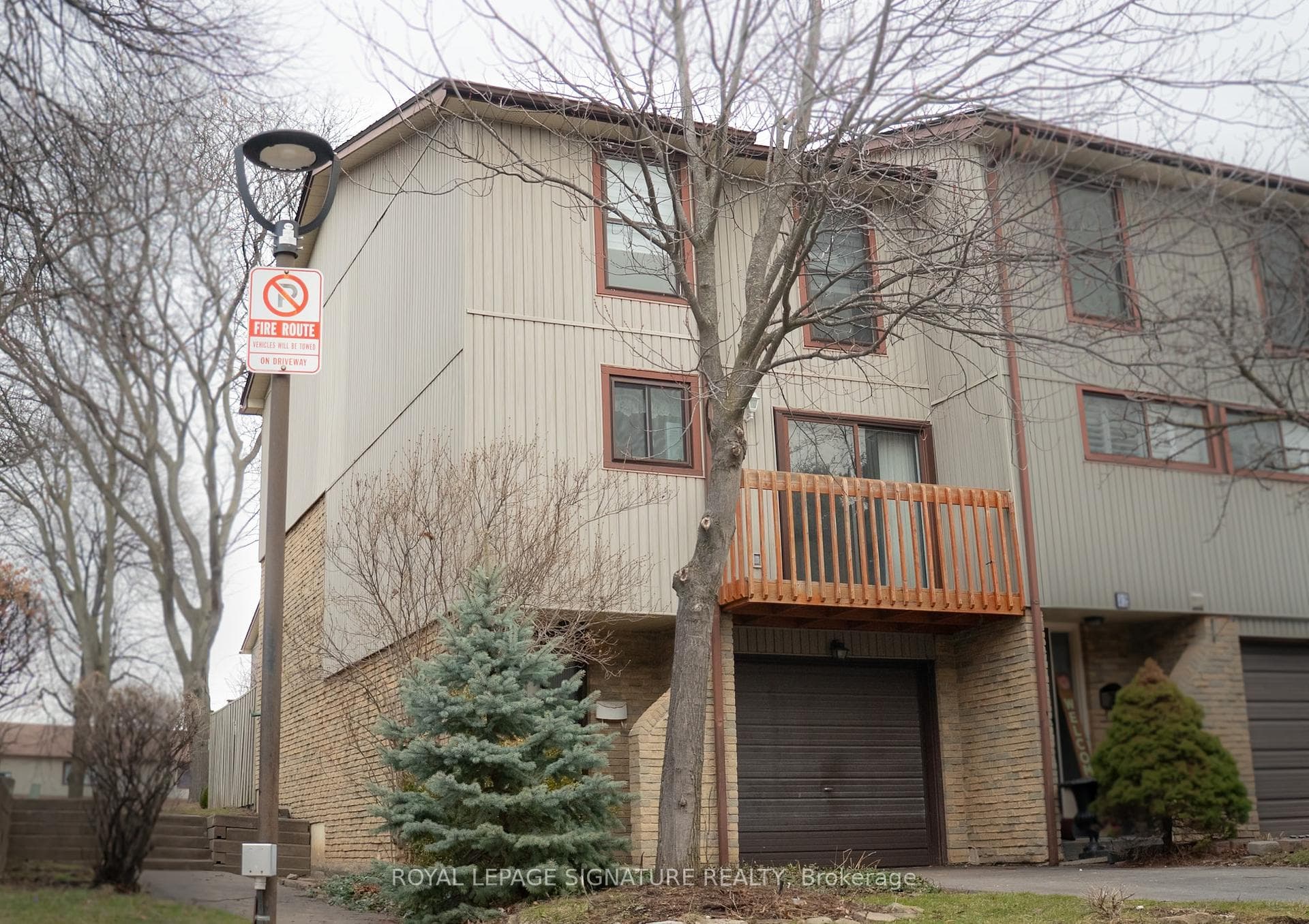 6860 Glen Erin Drive Unit 33, Mississauga, ON L5N 2E1 - Photo 1