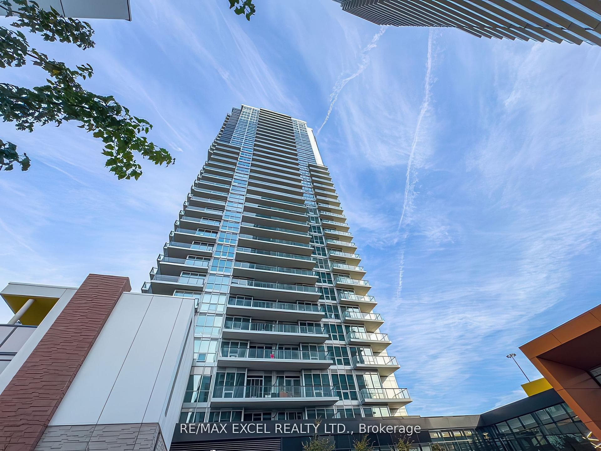 95 McMahon Drive Unit 2209, Toronto C15