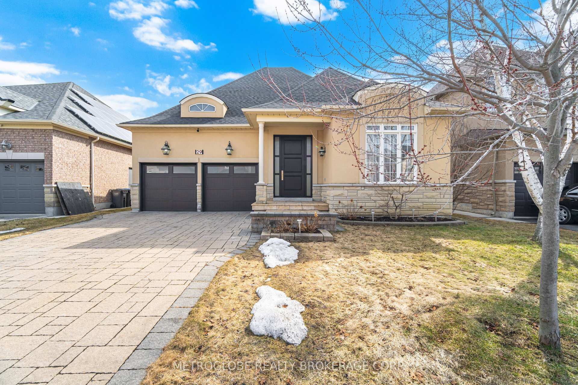 29 Fontainebleu Road, Brampton, ON L6P 1Z1 - Photo 1