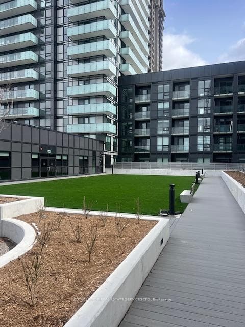 430 Square One Drive Unit 515, Mississauga, ON L5B 0L6 - Photo 1