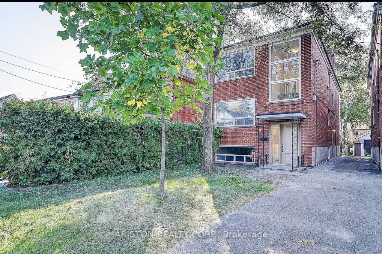 9 Winfield Avenue, Bloor West Village / Swansea, ON M6S 2J7 - Photo 1