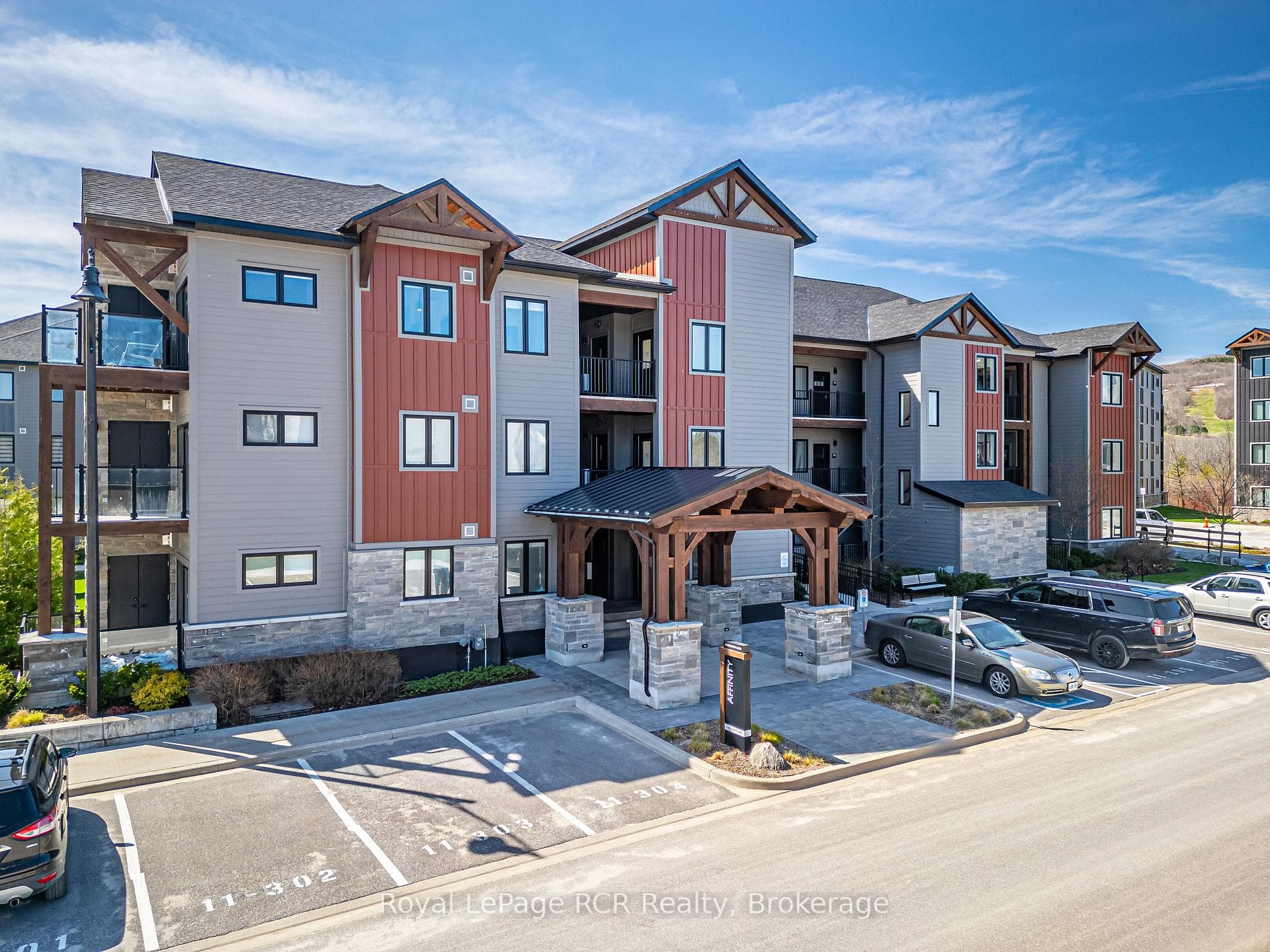 11 Beckwith Lane Unit 102, Blue Mountains, ON L9Y 0C7 - Photo 1