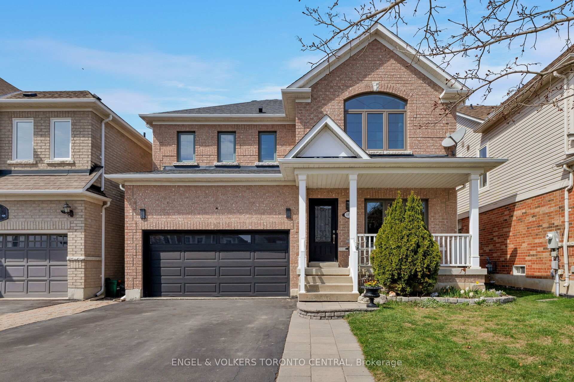 337 Kirkvalley Crescent, Aurora