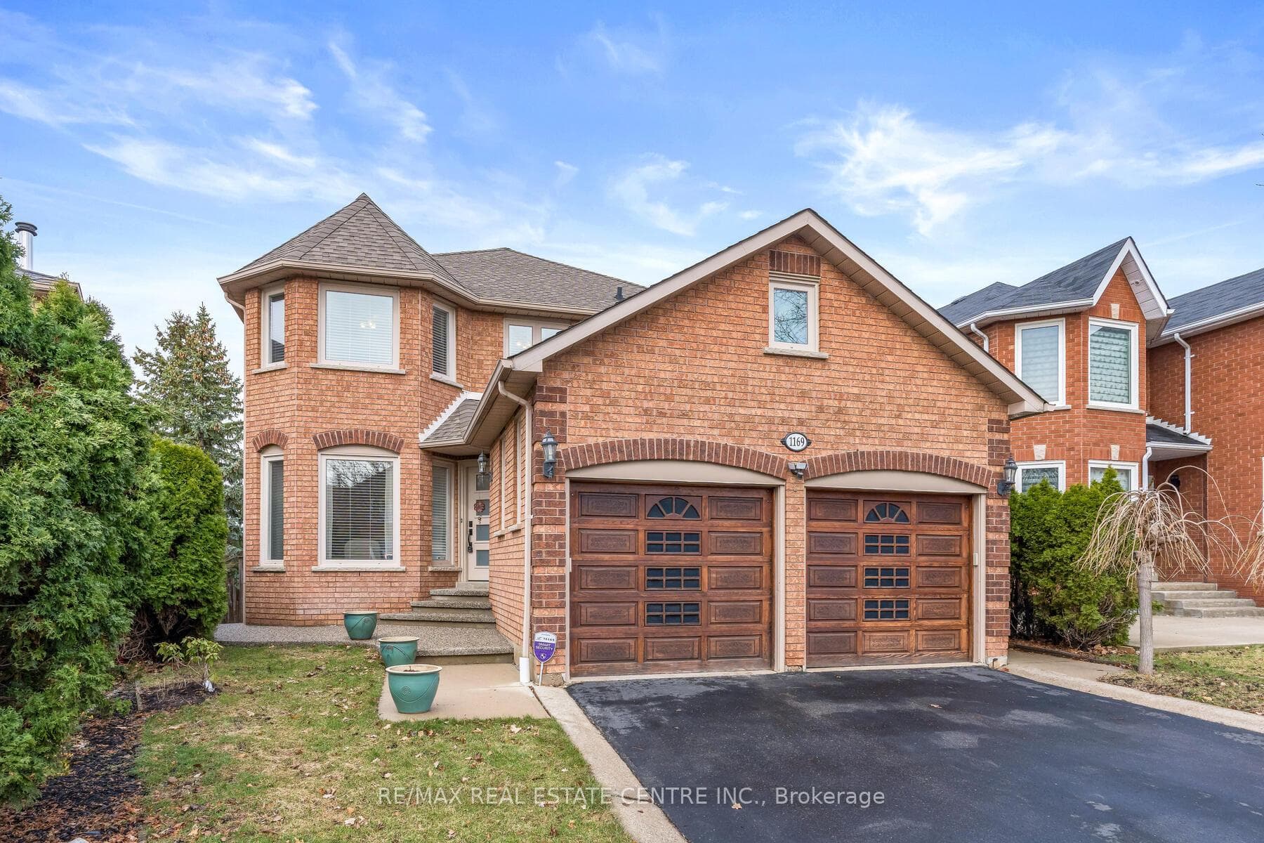 1169 Ewing Crescent, Mississauga, ON L5V 1C1 - Photo 1