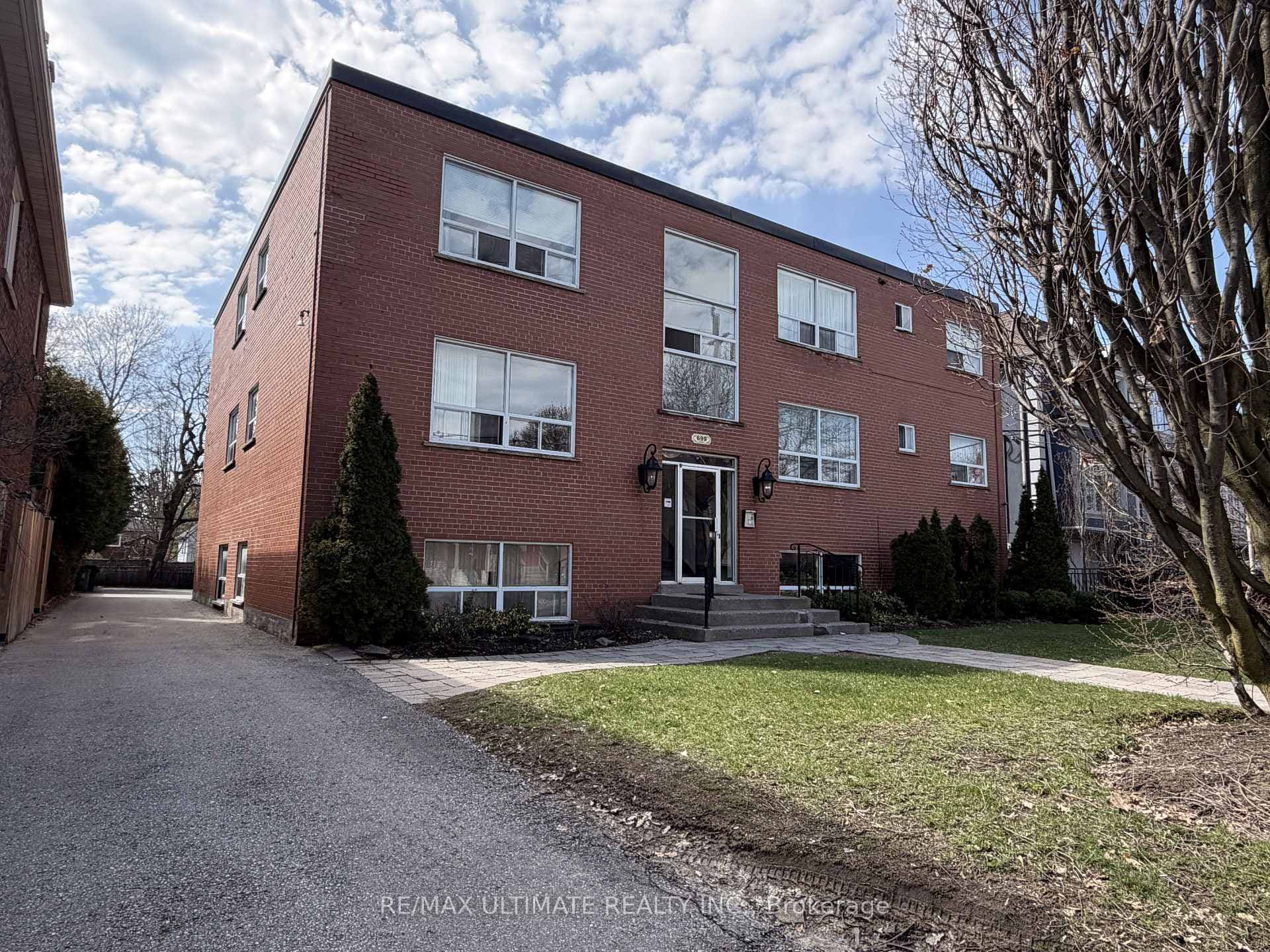 699 Balliol Street Unit 303, Leaside / Davisville, ON M4S 1E6 - Photo 1