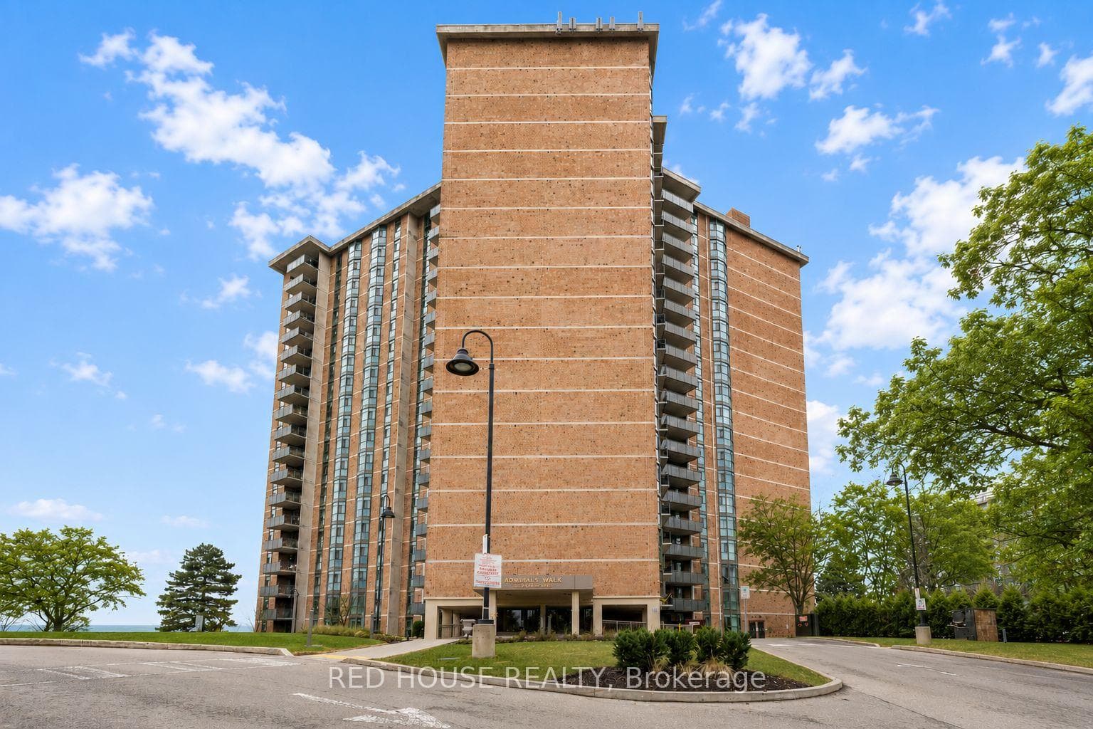5250 Lakeshore Road Unit 809, Burlington