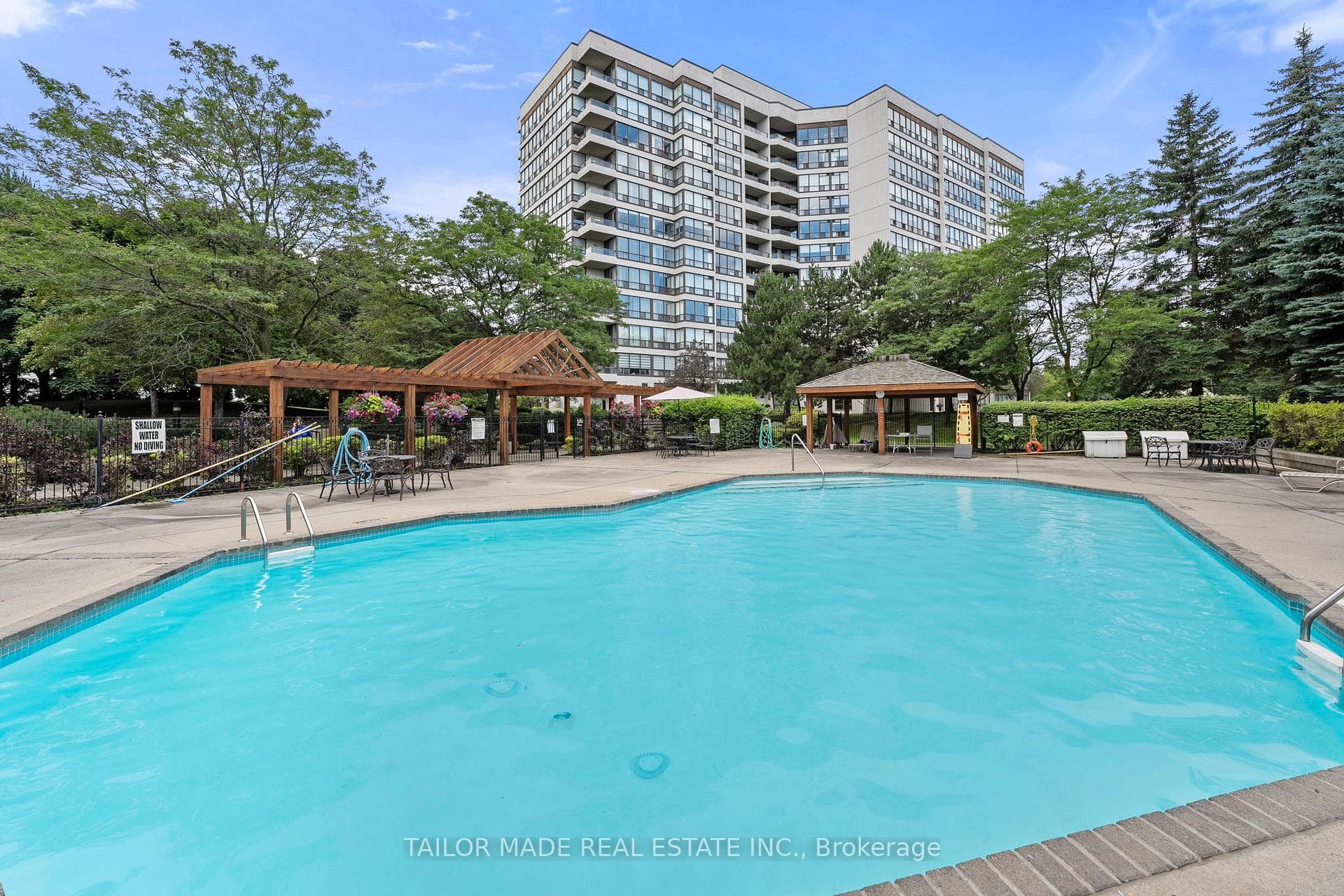 10 Laurelcrest Street