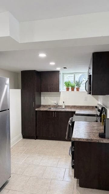 15 Sanagan Road Unit 101, Etobicoke (West Mall / Rexdale), ON M9V 1R7 - Photo 1