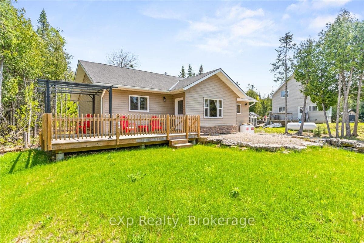 19 Murray Avenue, Northern Bruce Peninsula, ON N0H 1W0 - Photo 1