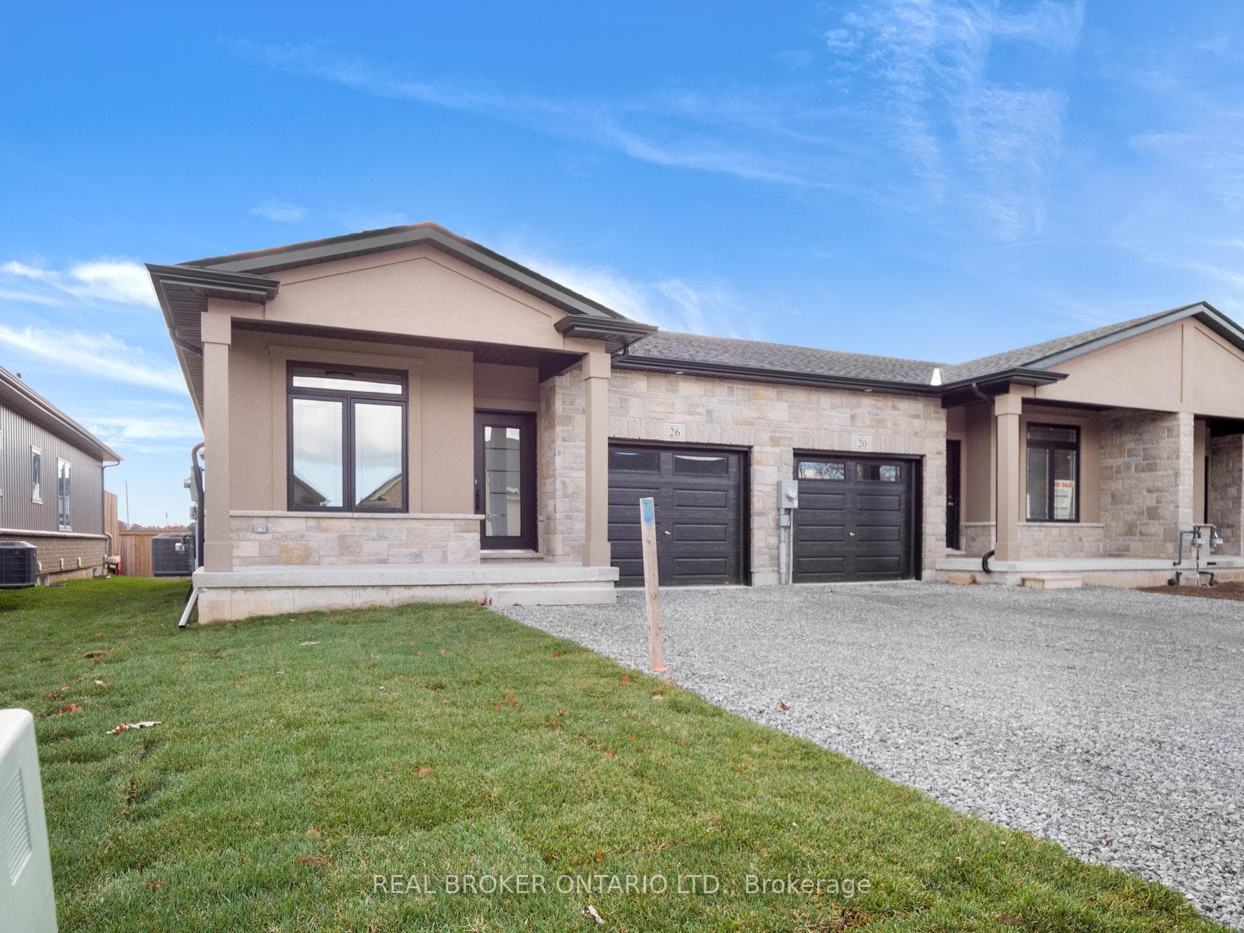 26 AUSTIN Drive, Welland, ON L3C 0J8 - Photo 1