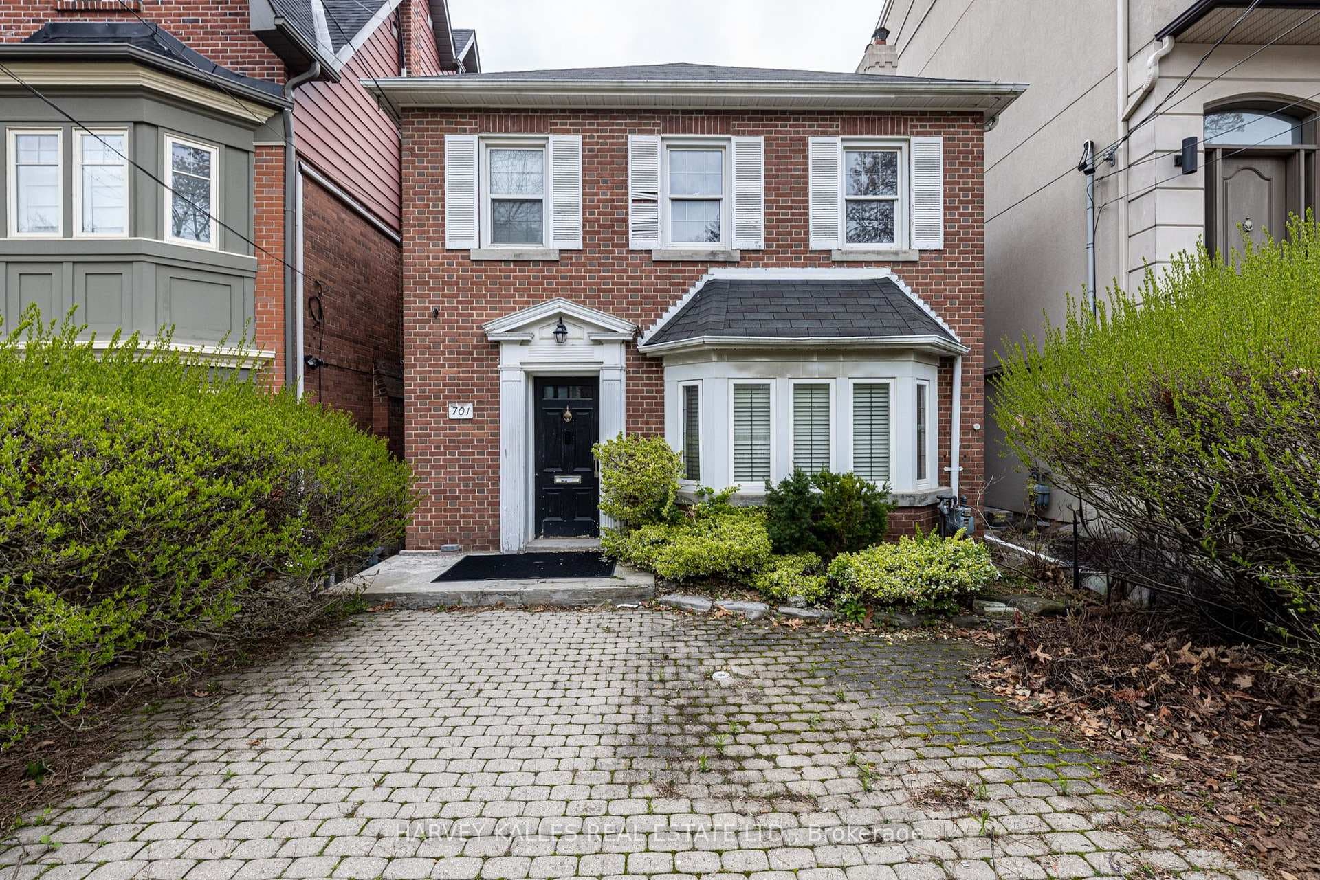 701 Oriole Parkway, Forest Hill / Deer Park, ON M4R 2C1 - Photo 1