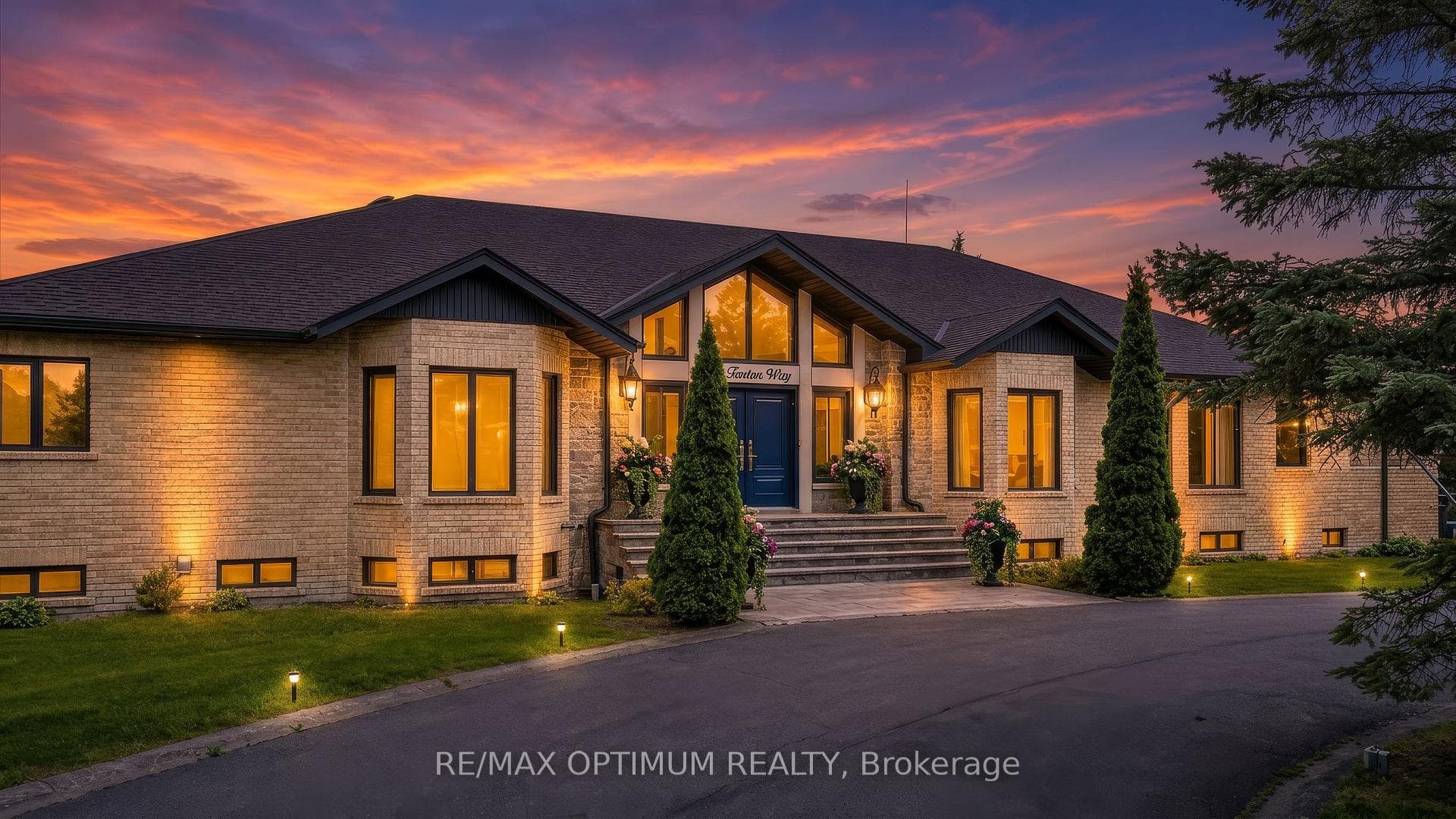37 Fenton Way, Brampton, ON L6P 0P4 - Photo 1