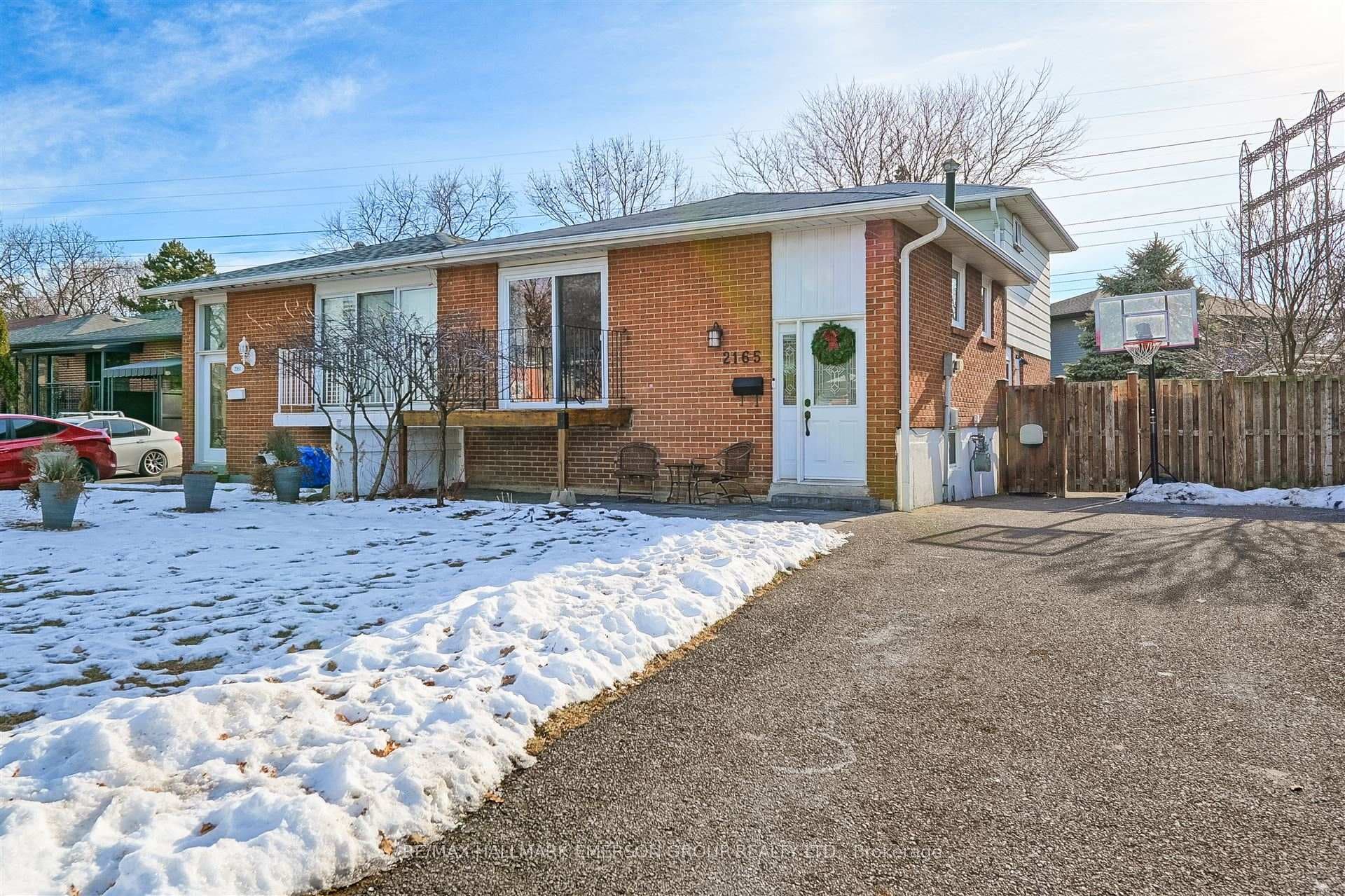 2165 Stir Crescent, Mississauga, ON L4Y 3V2 - Photo 1