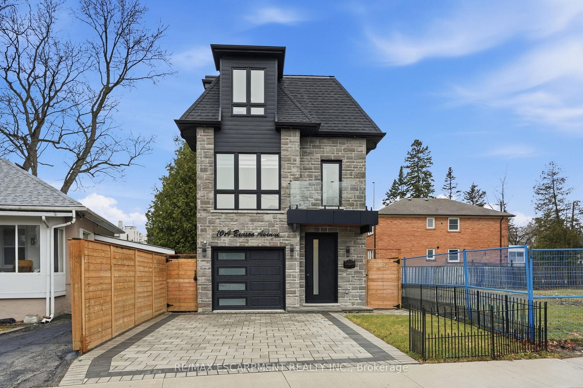 10A Benson Avenue, Mississauga, ON L5H 2P2 - Photo 1
