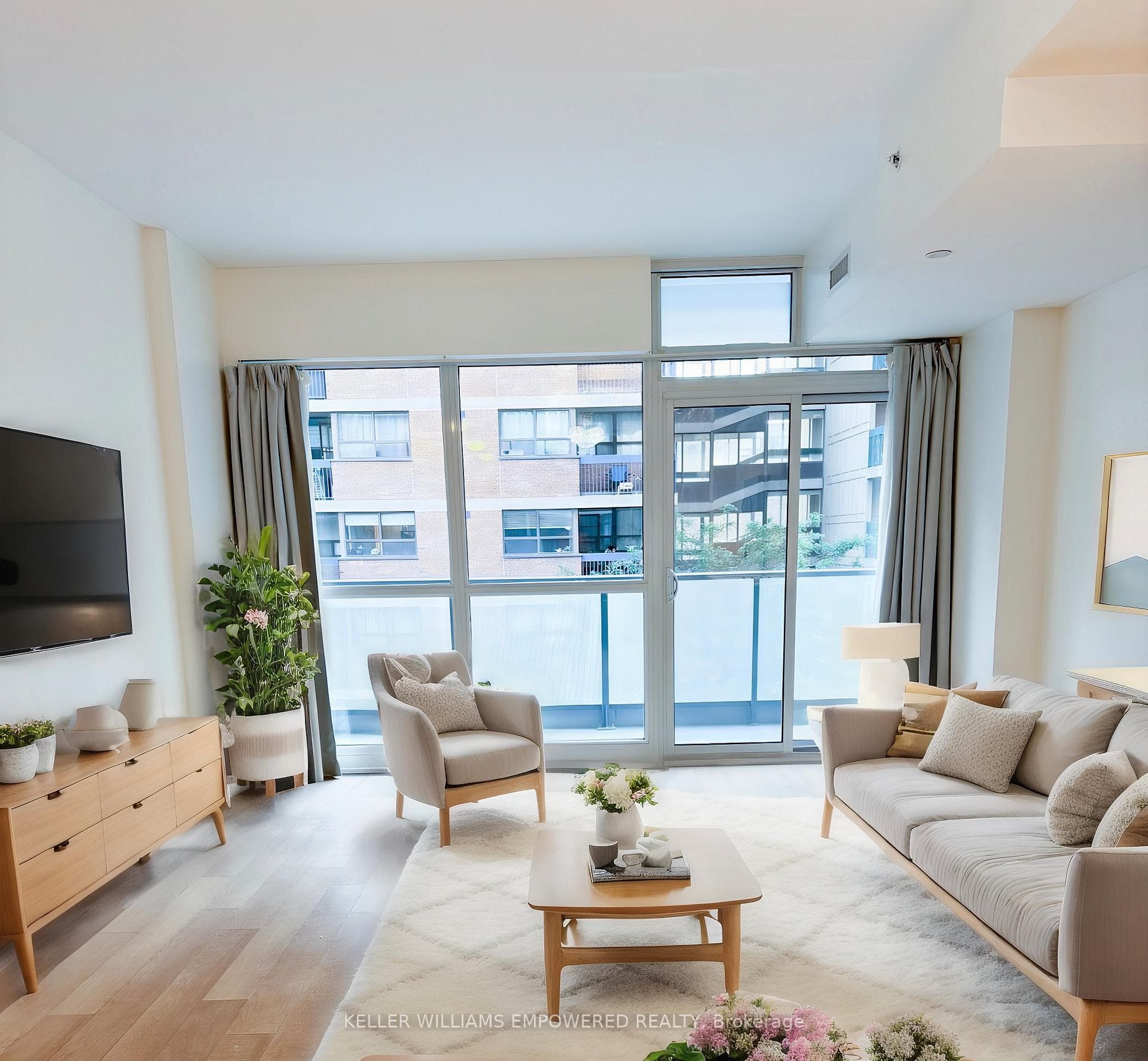 210 Simcoe Street Unit 406, Downtown Toronto / Waterfront, ON M5T 0A9 - Photo 1