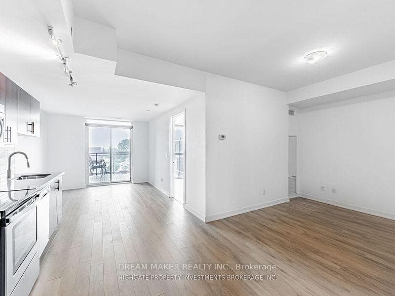 16 McAdam Avenue Unit 306, Toronto W04