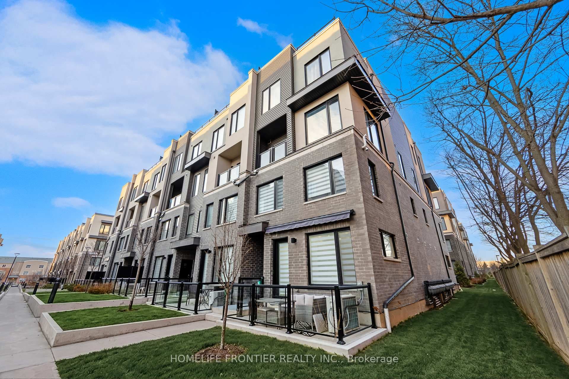 3562 Colonial Drive Unit 13, Mississauga, ON L5L 5R9 - Photo 1