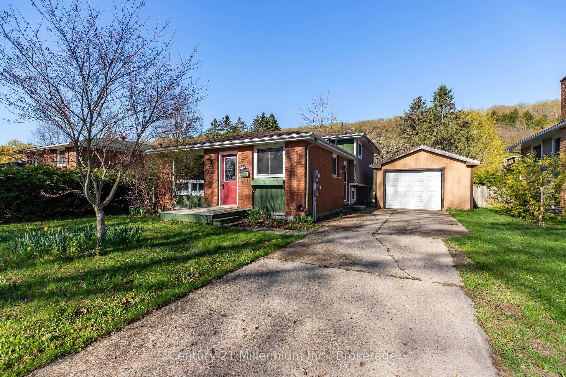 240 5th A Avenue, Owen Sound
