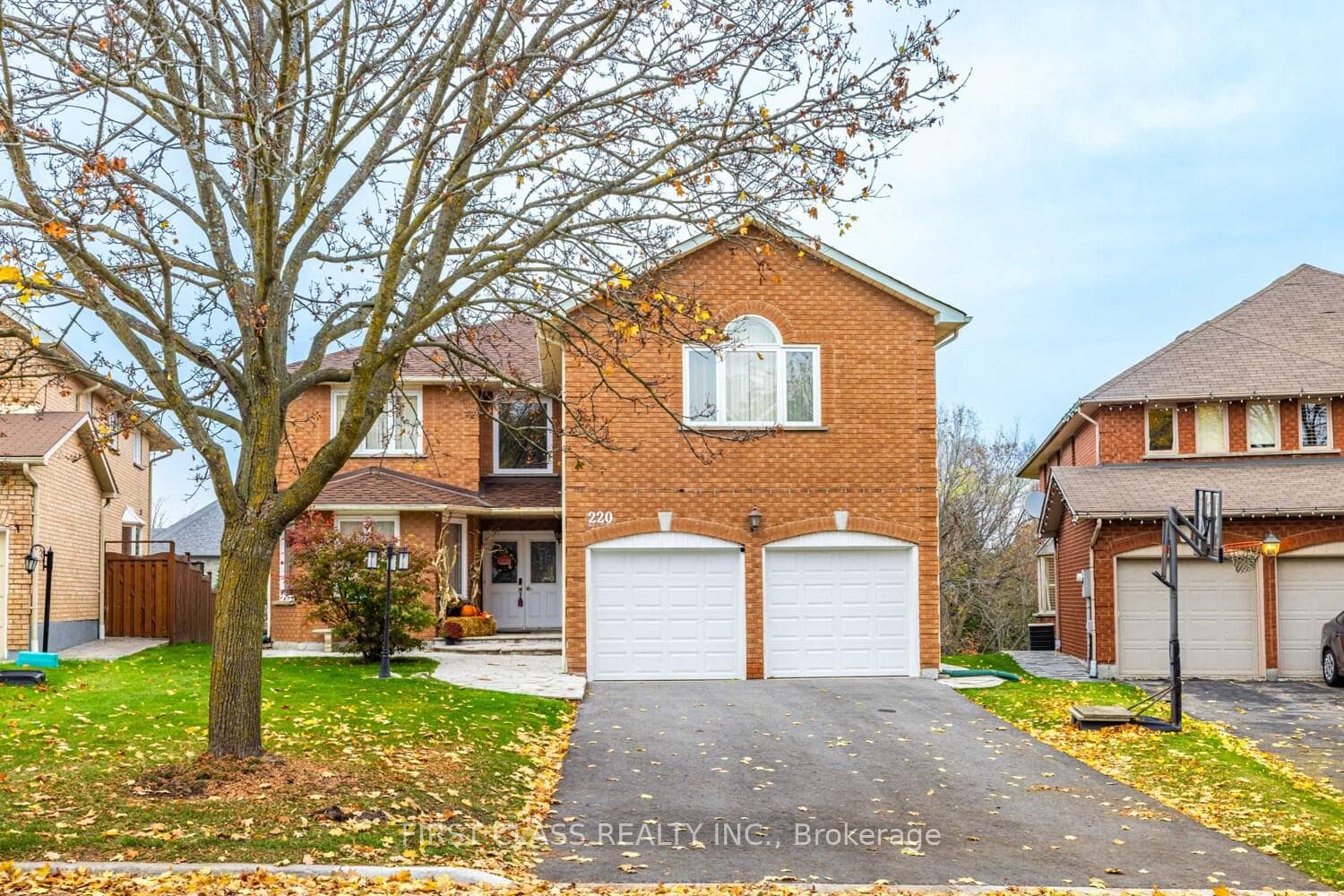 220 Timpson Drive, Aurora, ON L4G 5M7 - Photo 1