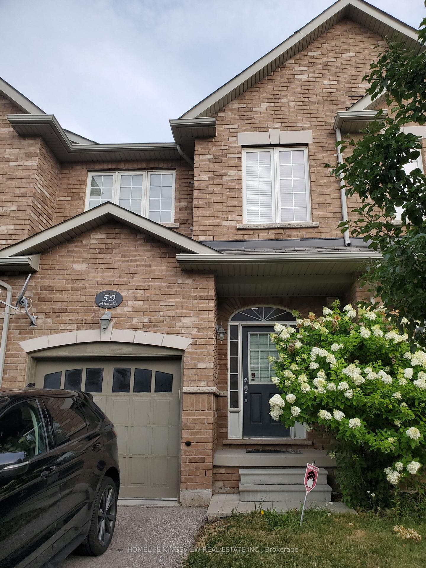 651 Farmstead Drive Unit 59, Milton