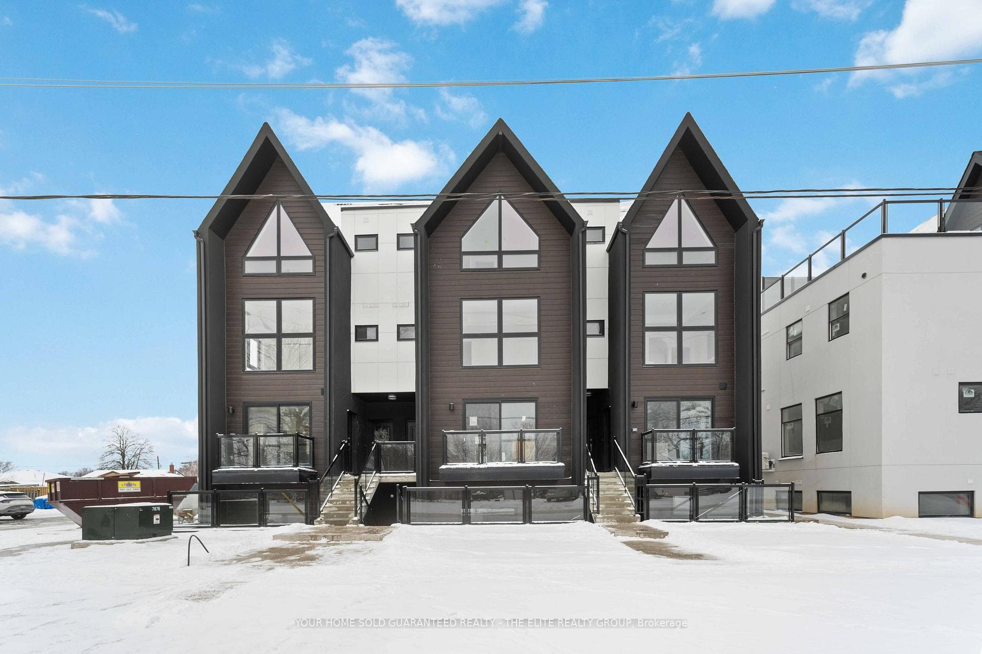 7277 Wilson Crescent Unit 303, Niagara Falls, ON L2G 4R8 - Photo 1