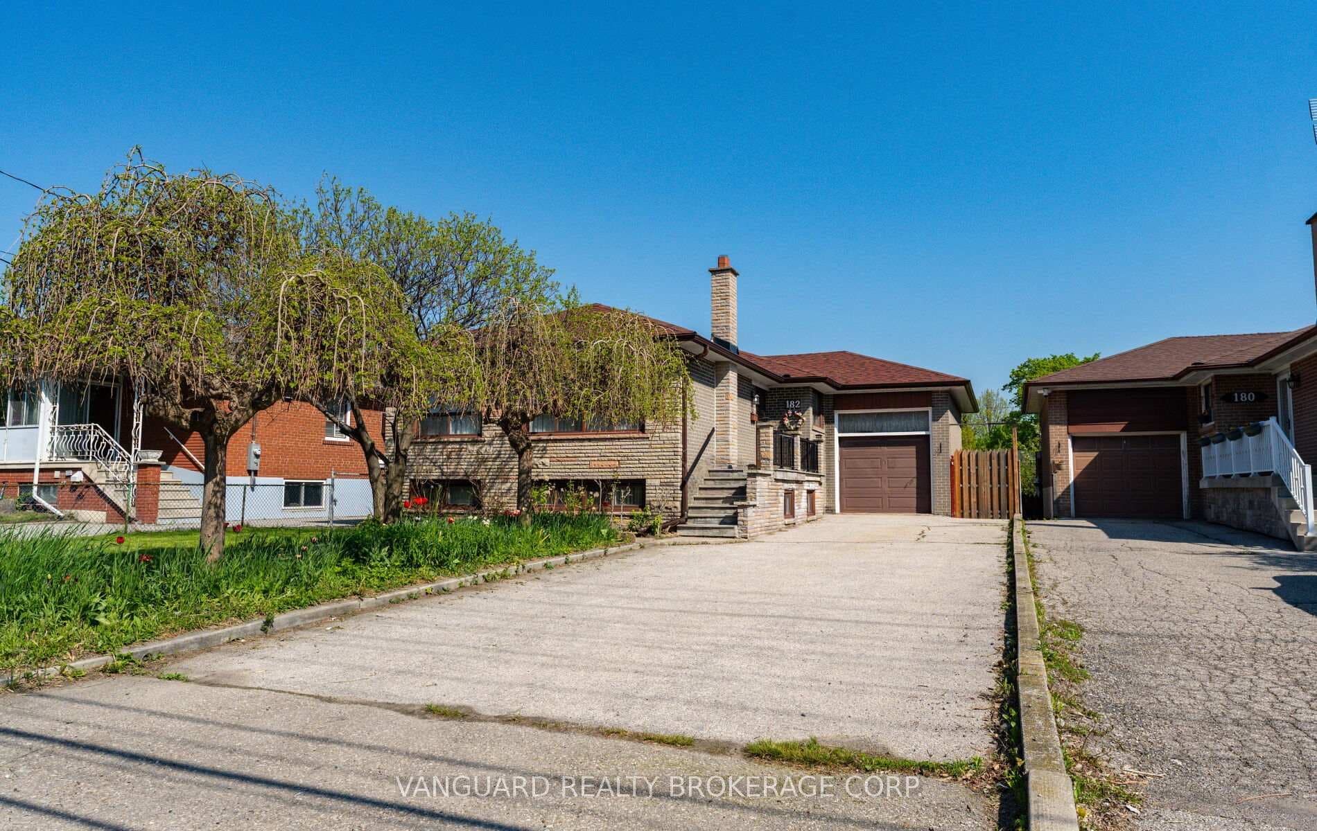 182 Dixon Road, Toronto W09