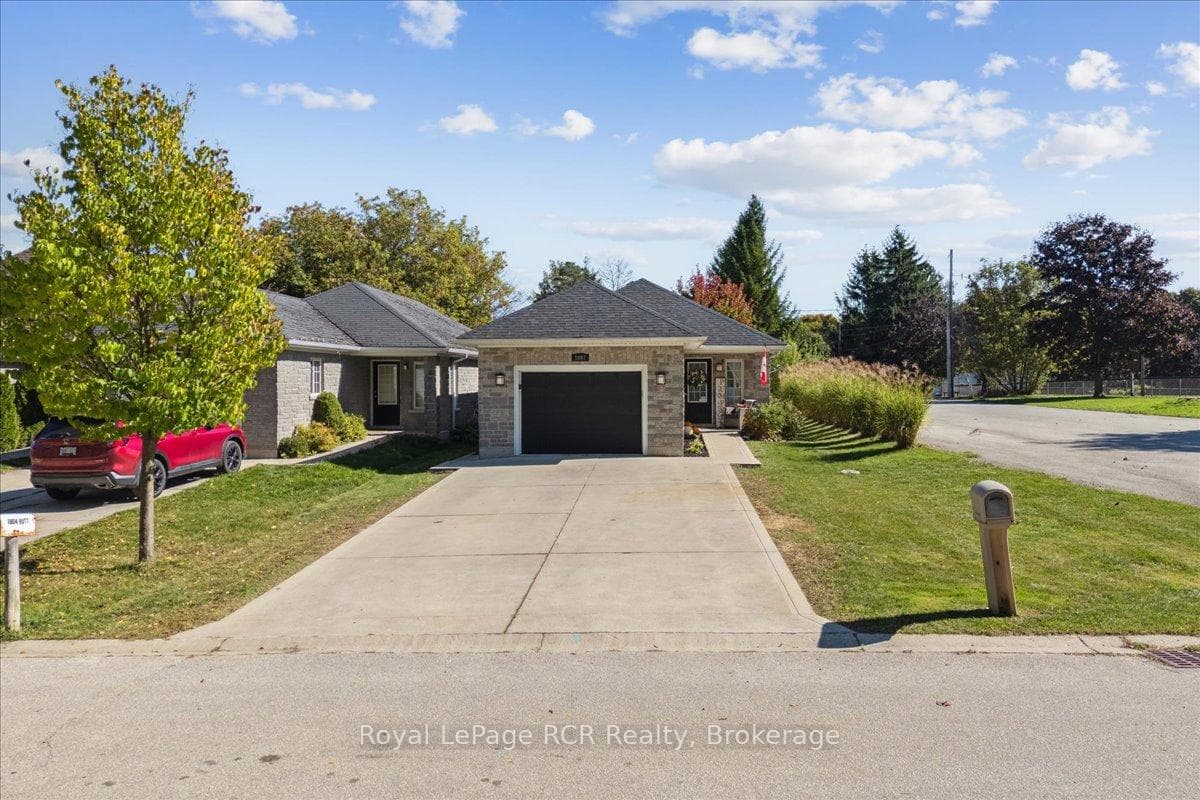 1807 8th Avenue, Owen Sound, ON N4K 0A7 - Photo 1